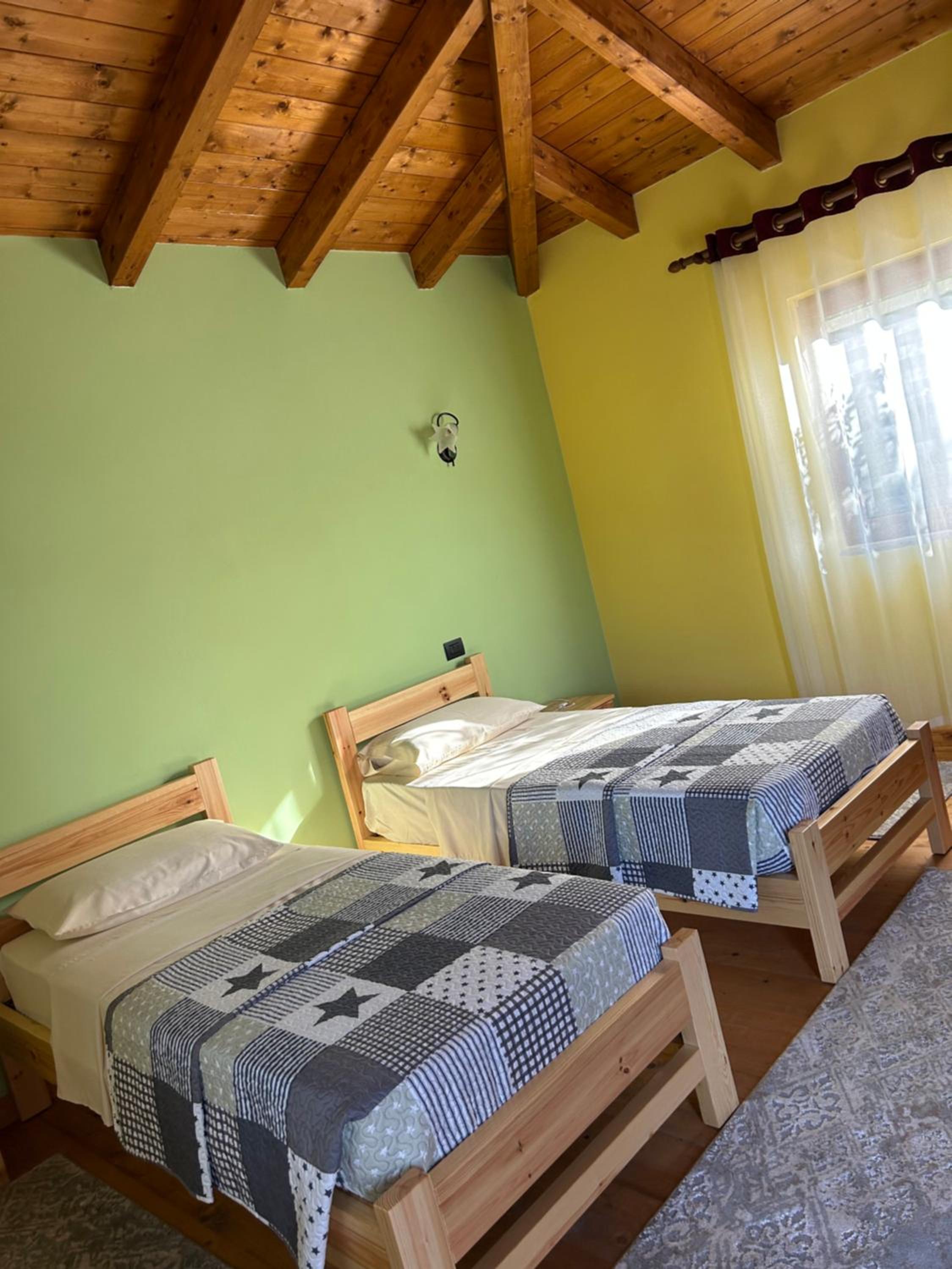 Twin Room with Mountain View