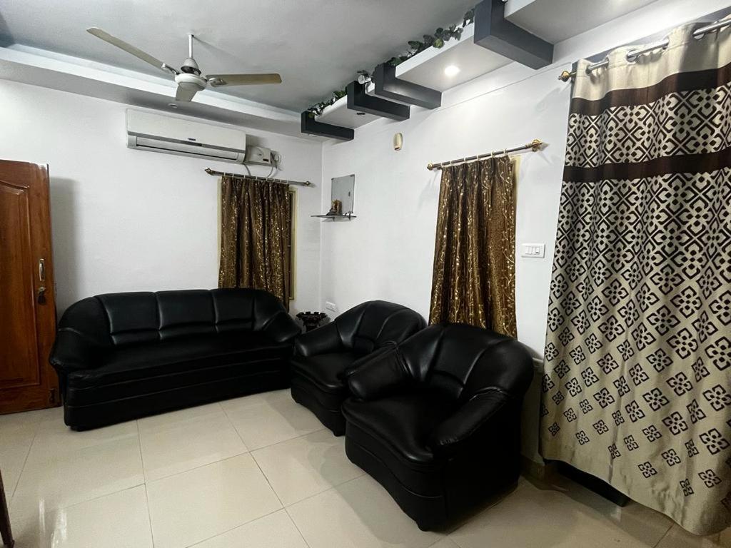 Apartment photo 1