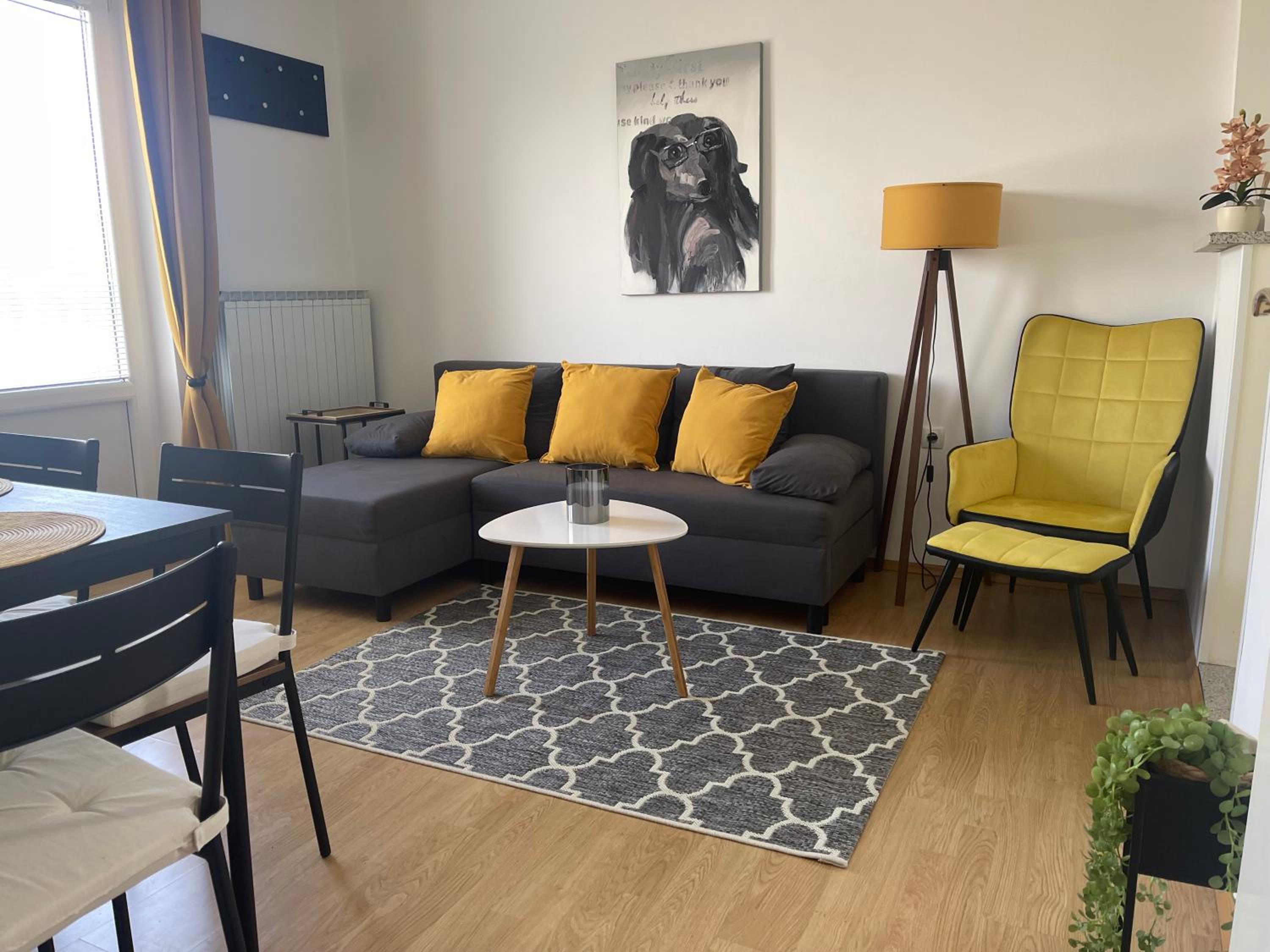Two-Bedroom Apartment with Balcony and Terrace photo 3