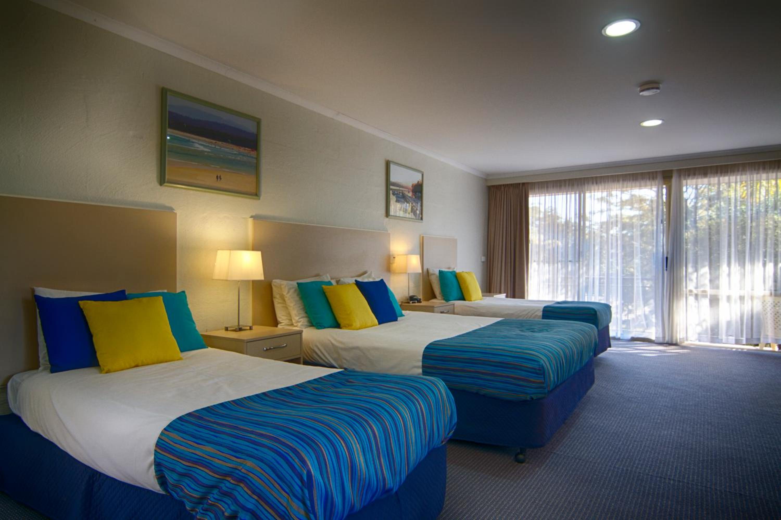 Deluxe Family Room - Photo 7