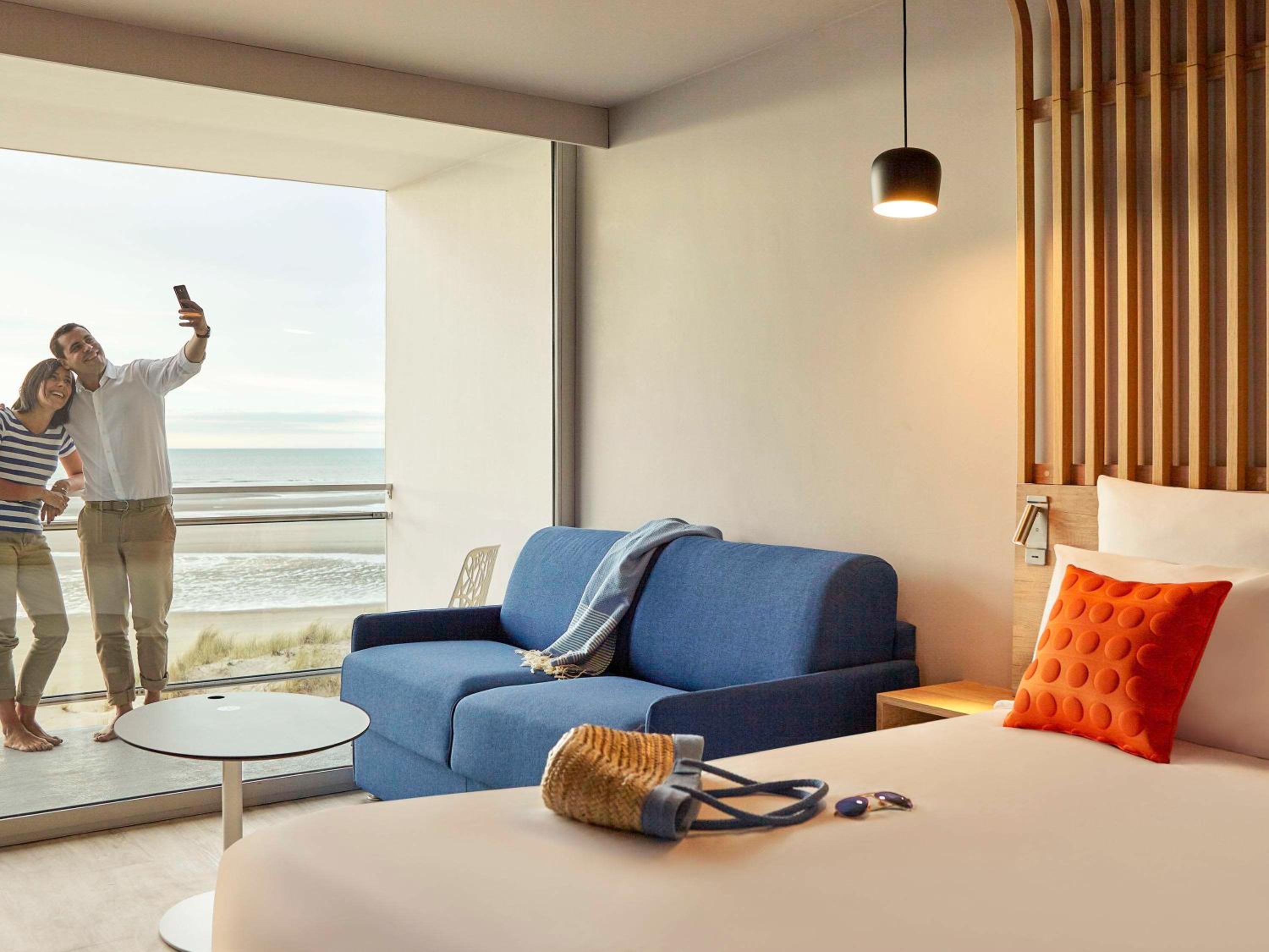 Chambre Double Supérieure avec Canapé-Lit et Balcon - Vue sur Mer