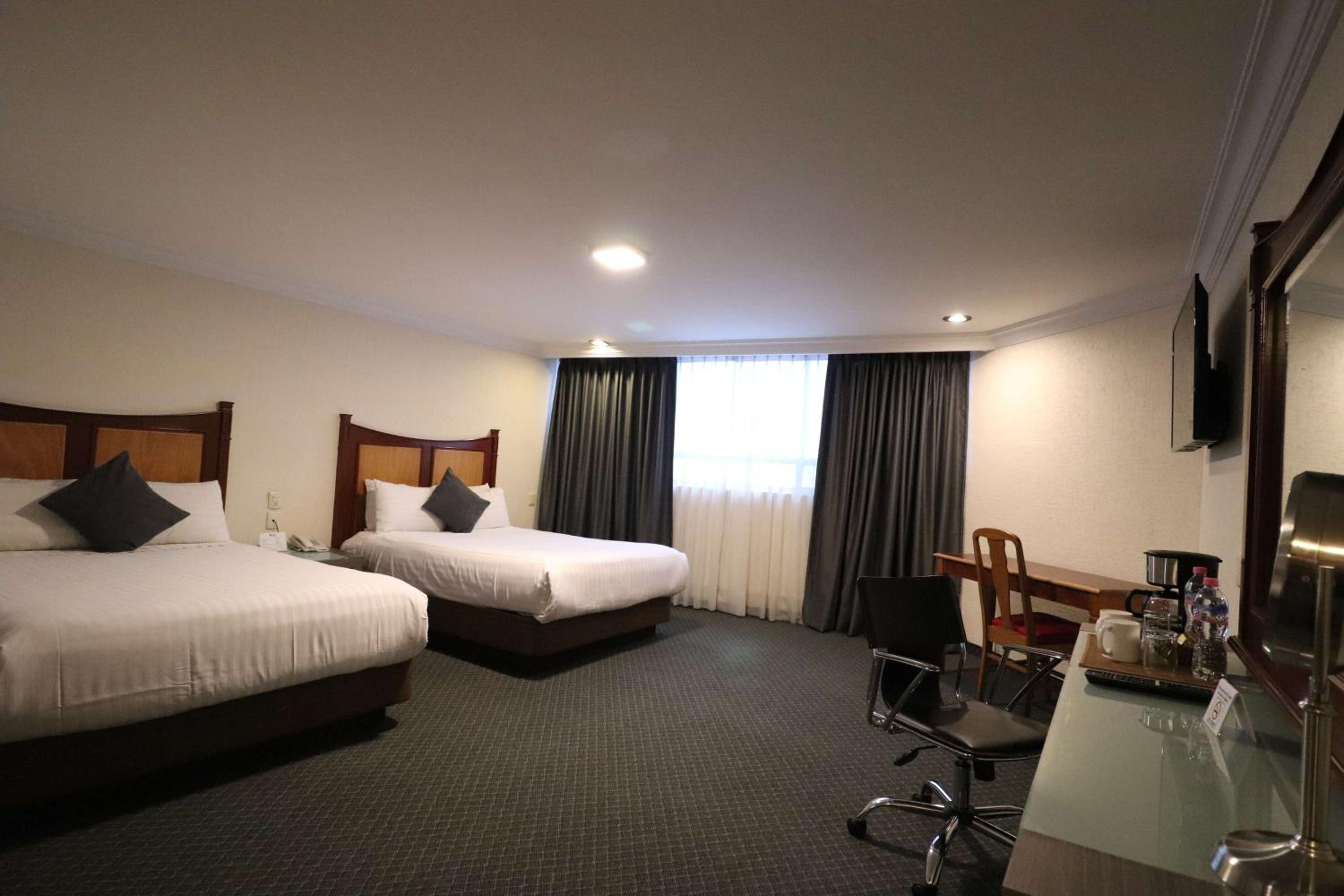 Double Room with Two Double Beds - Non-Smoking photo 1