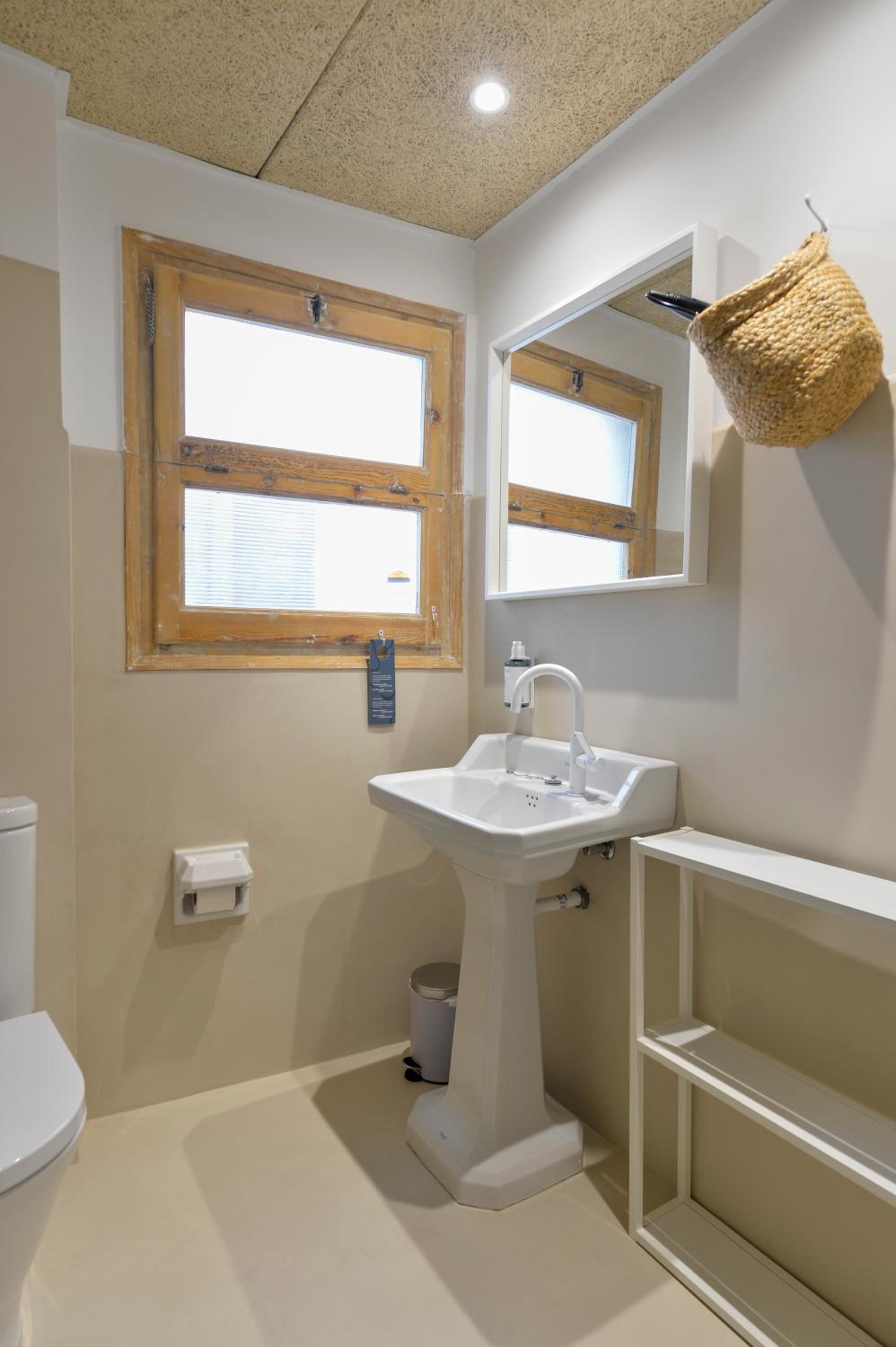 Triple Room Interior photo 3