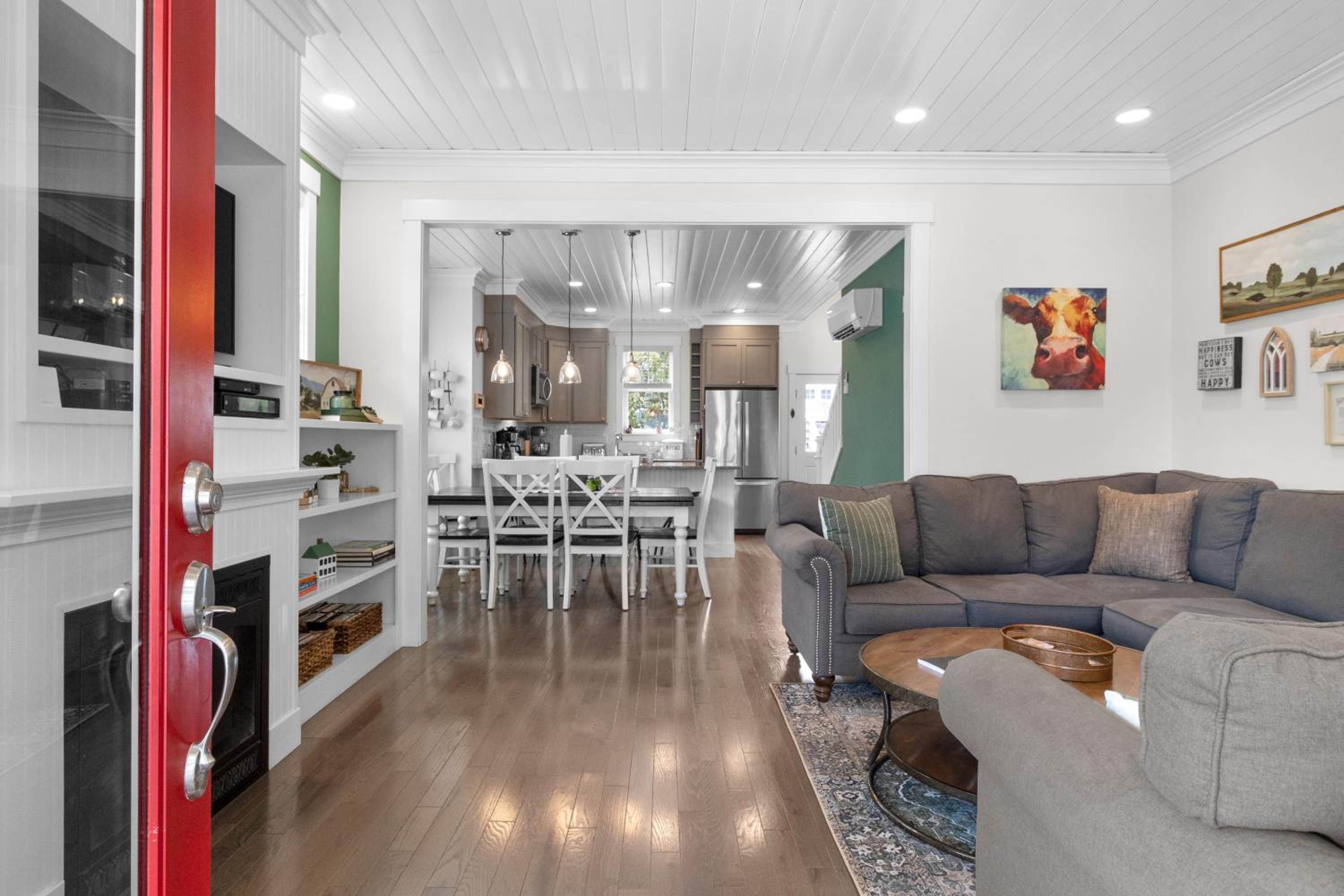 Four-Bedroom House photo 1