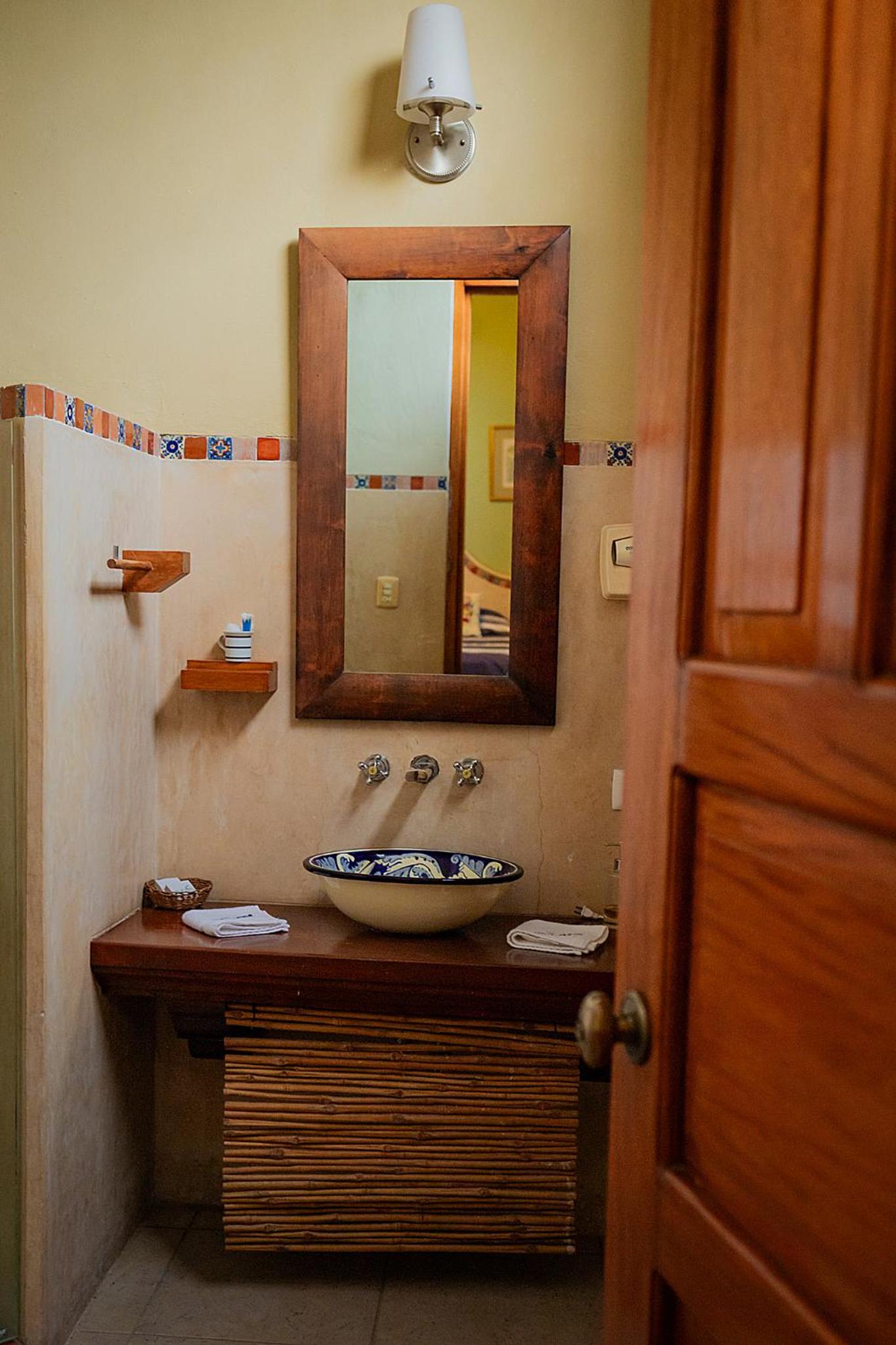 Standard Room - Photo 7