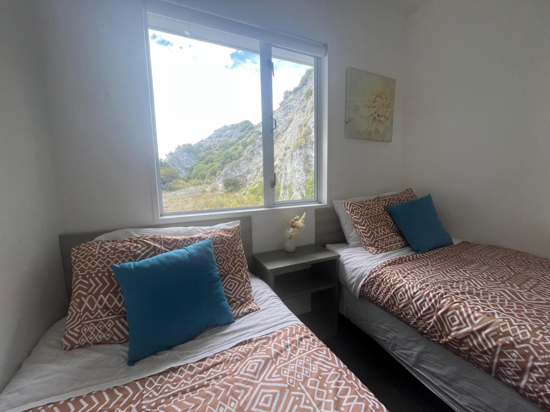 Standard Twin Room with Sea View