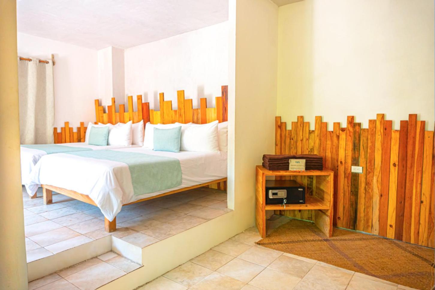Queen Suite with Two Queen Bed - Photo 2