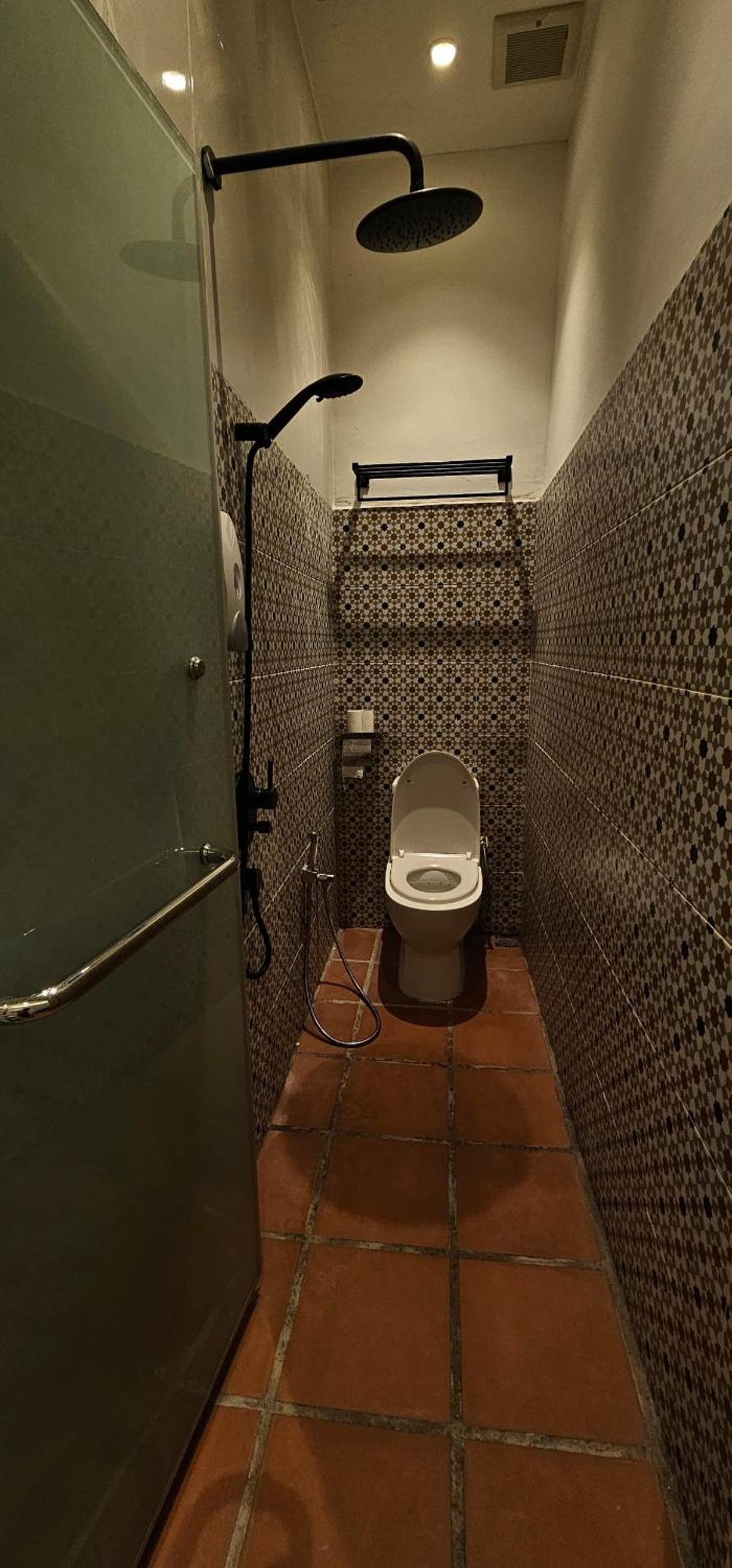 Standard Quadruple Room - Photo 8