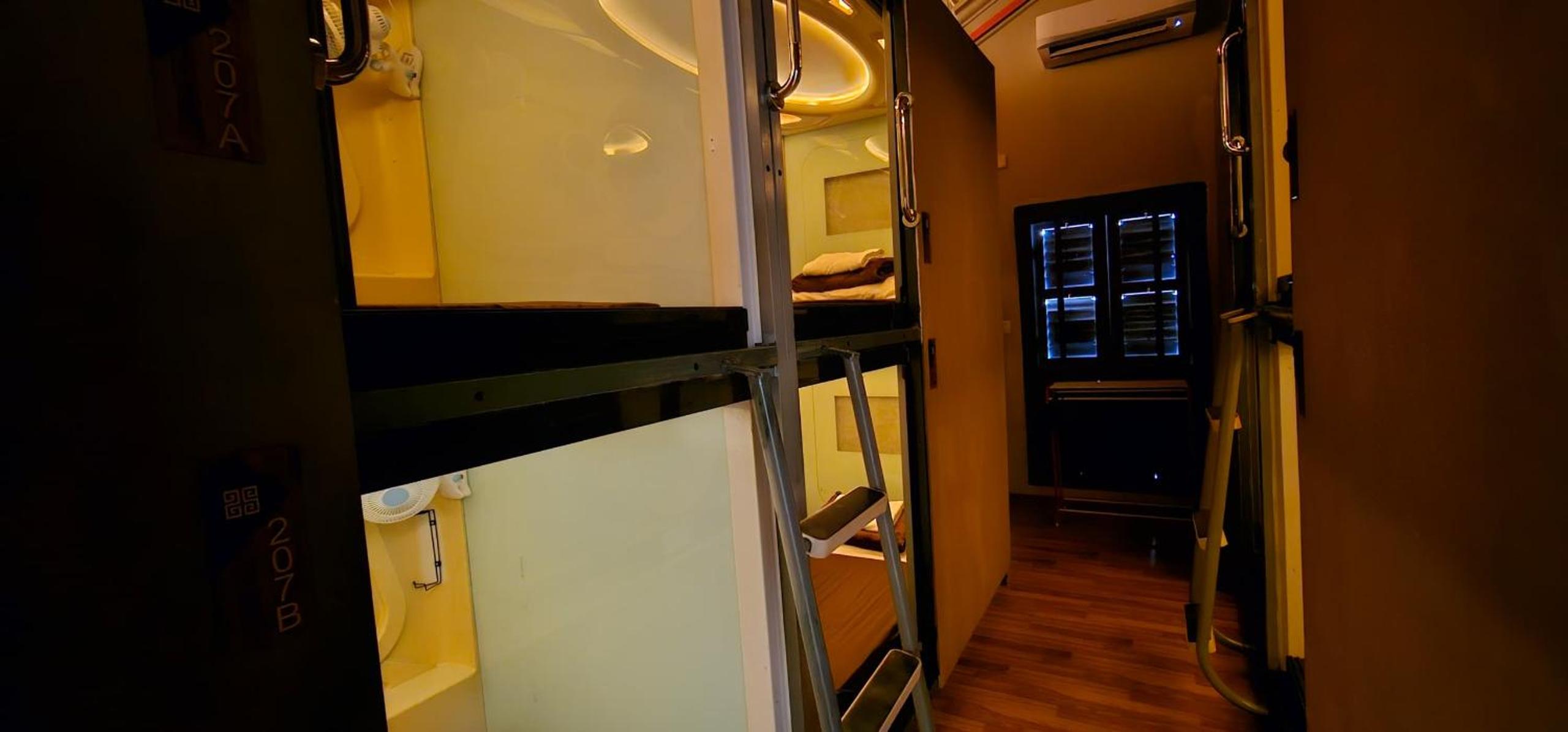 Bed in 8-Bed Mixed Dormitory Room