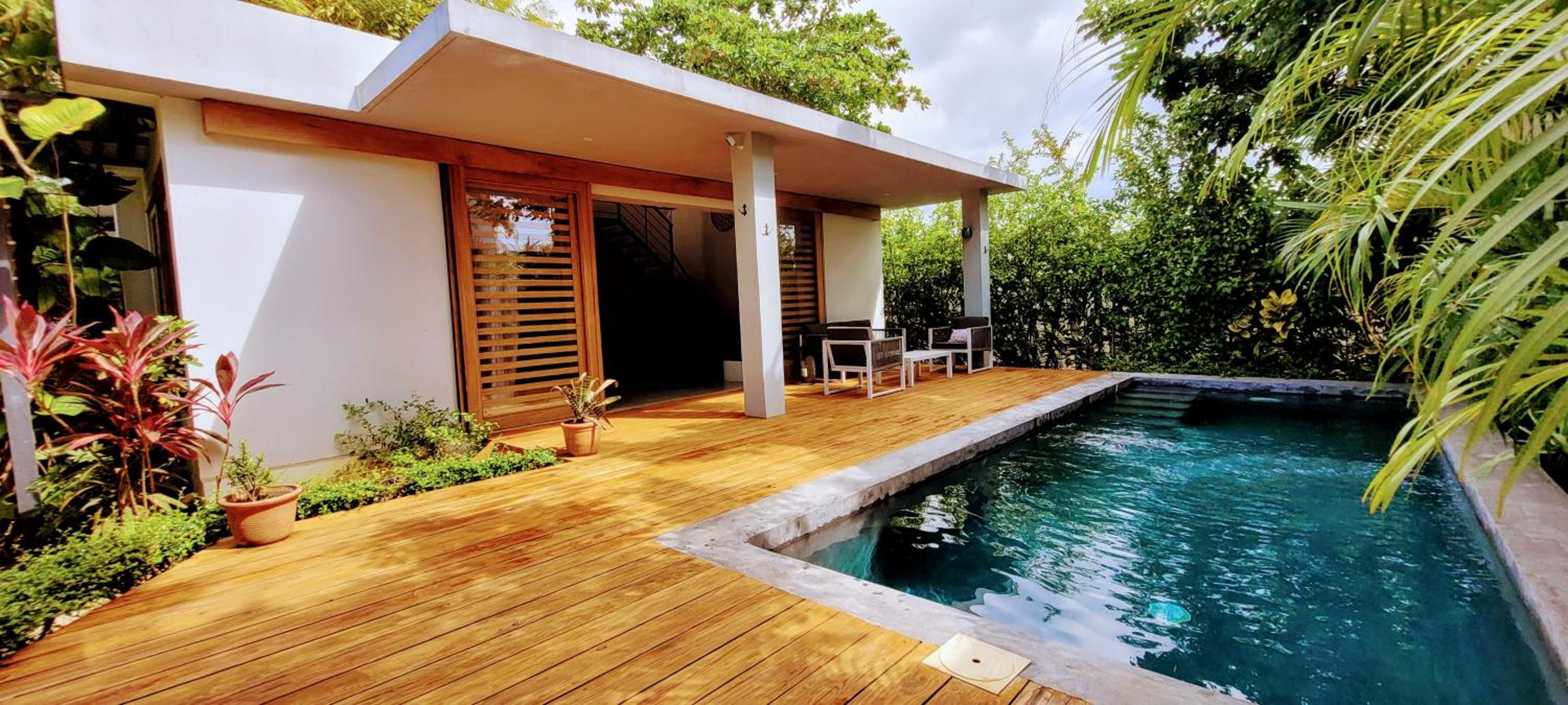 Three-Bedroom Villa photo 1