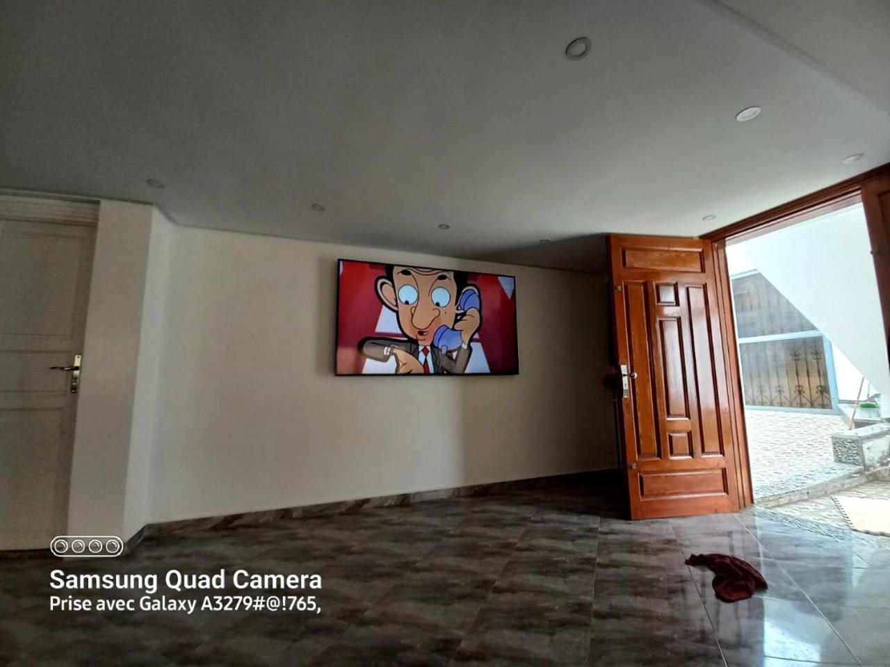 Villa photo 3