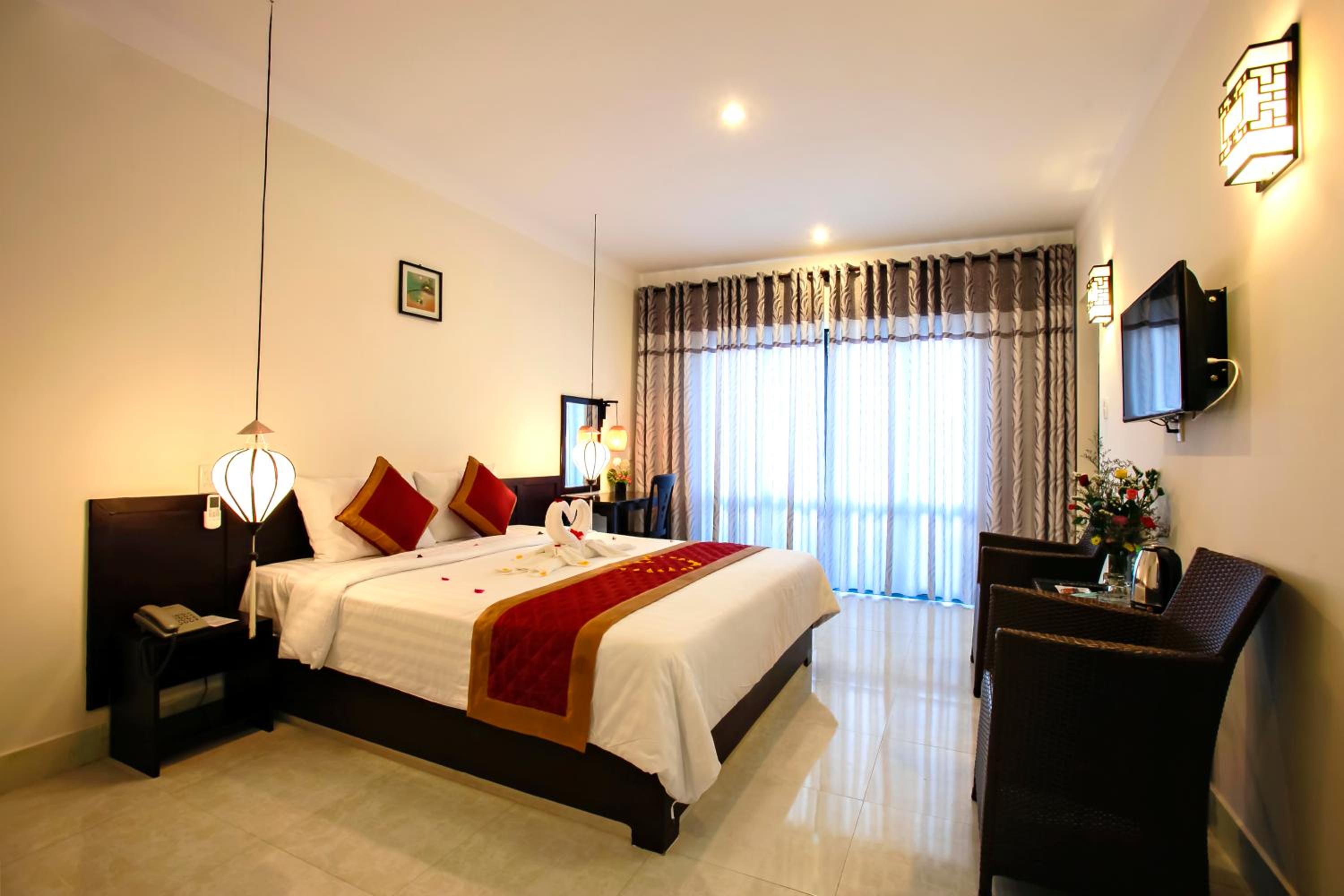 Deluxe Double Room With Garden or Pool View photo 3