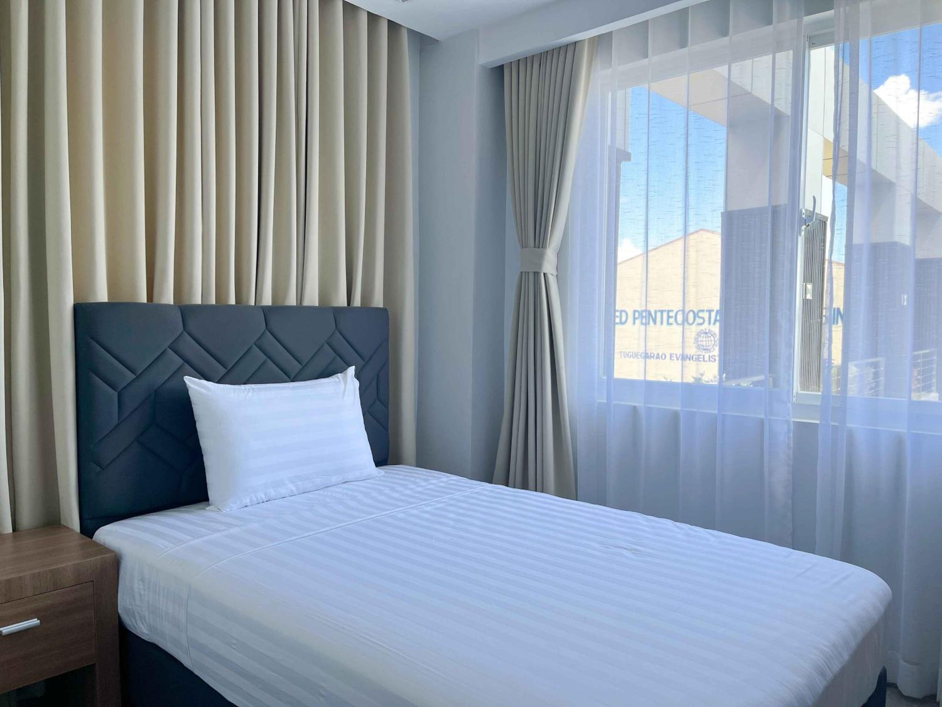 Single Room with Private Bathroom