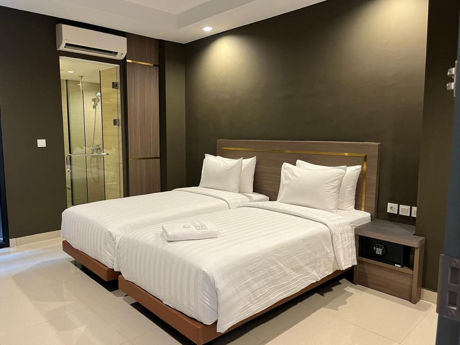 Deluxe Twin Room - Photo 1
