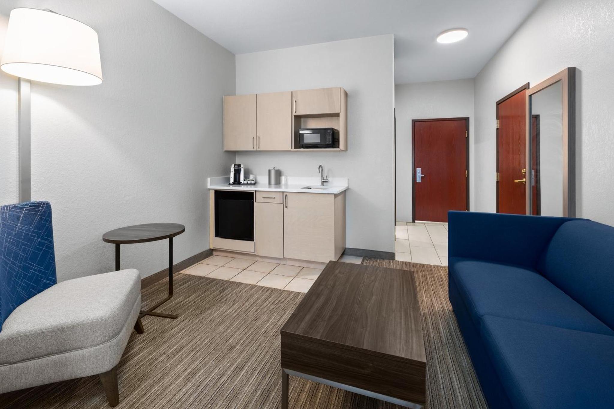 King Suite - Photo 4
