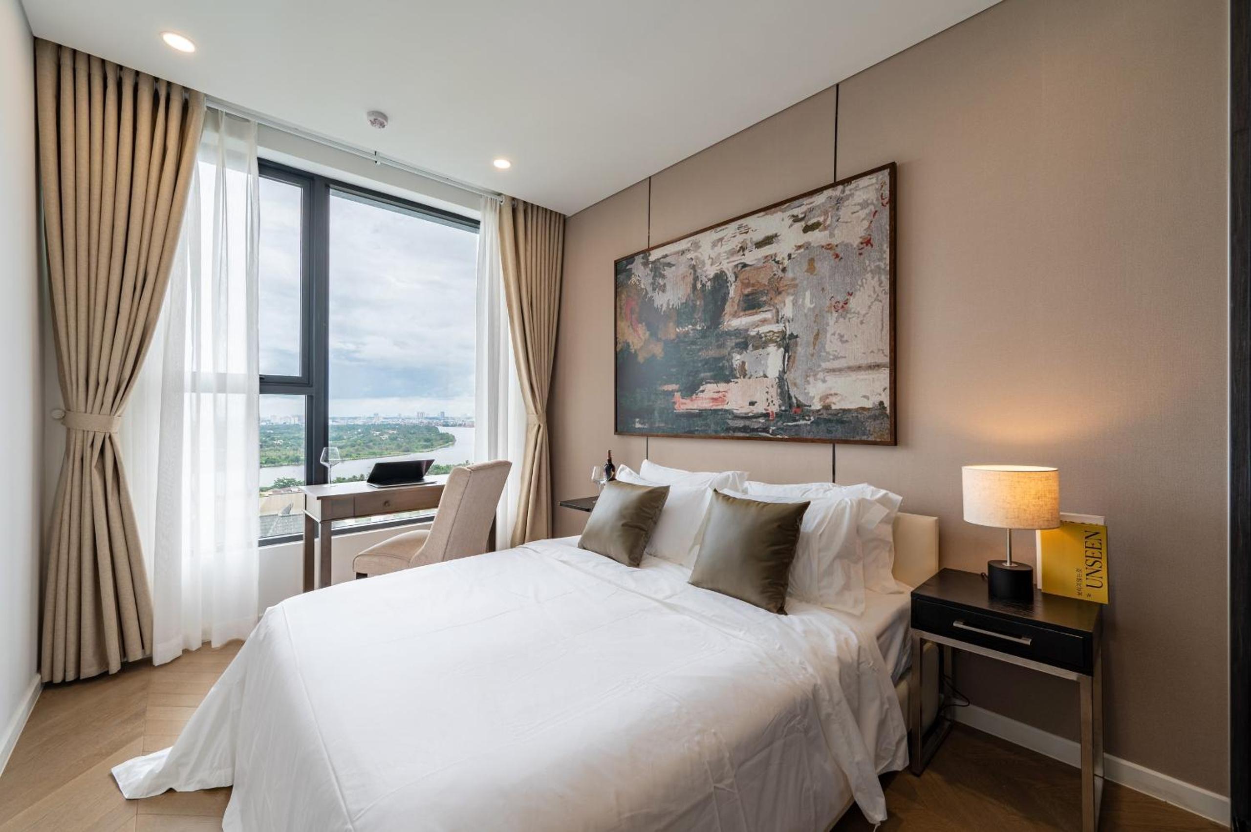 Two-Bedroom Deluxe Apartment with Balcony photo 3