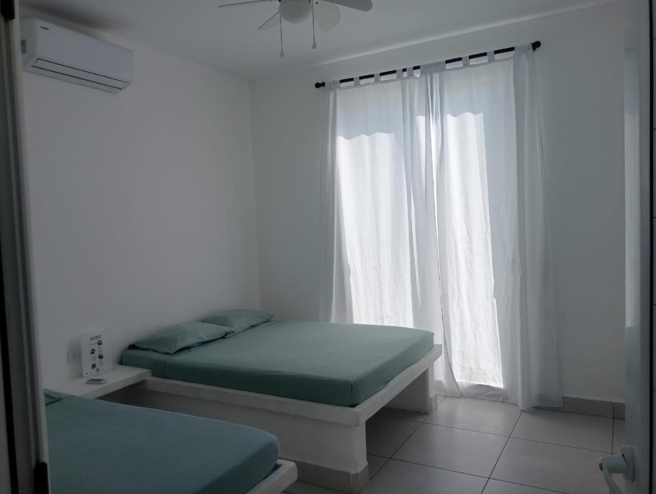Three-Bedroom House photo 2