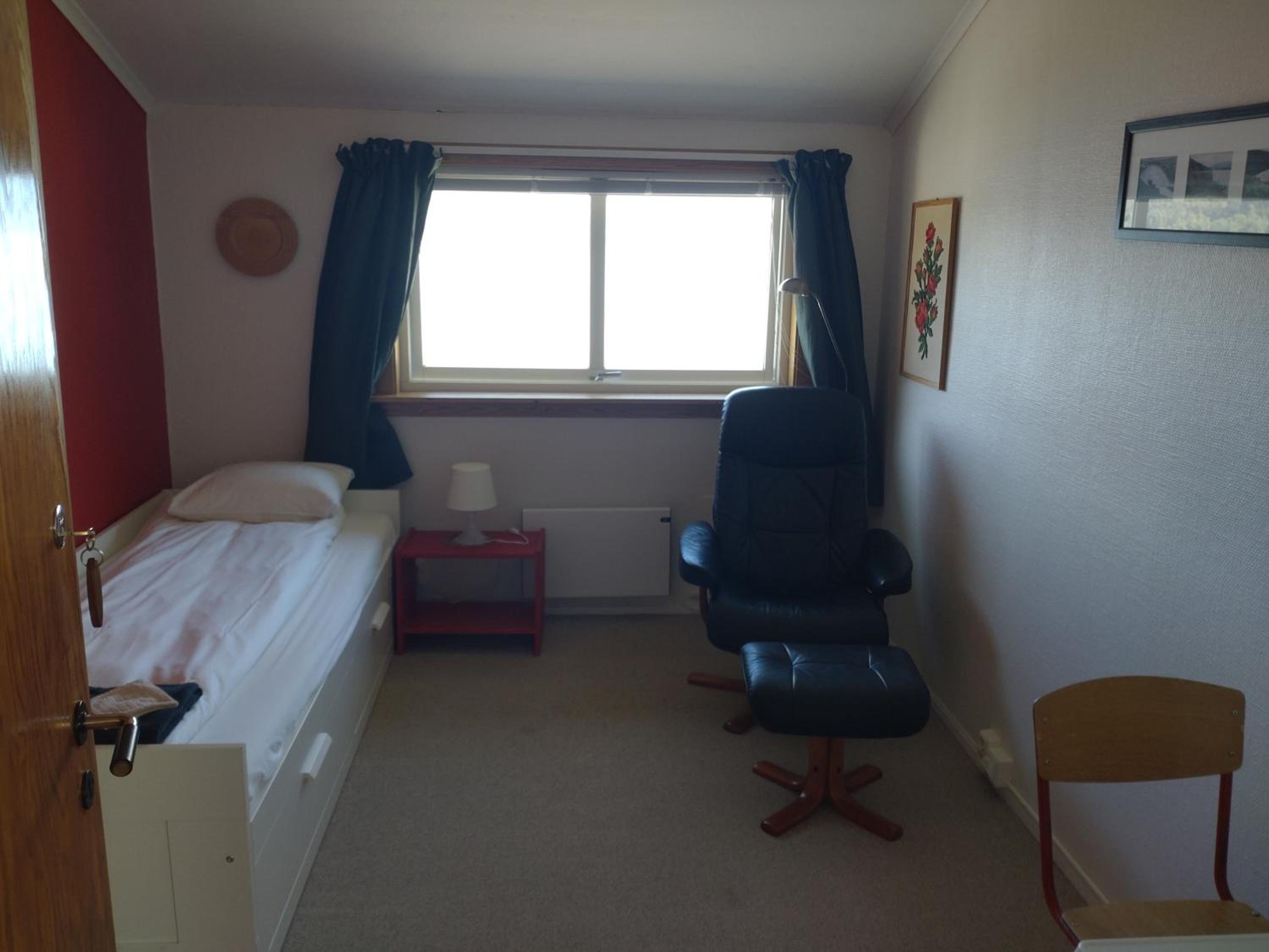 Single Room With Shared Bathroom