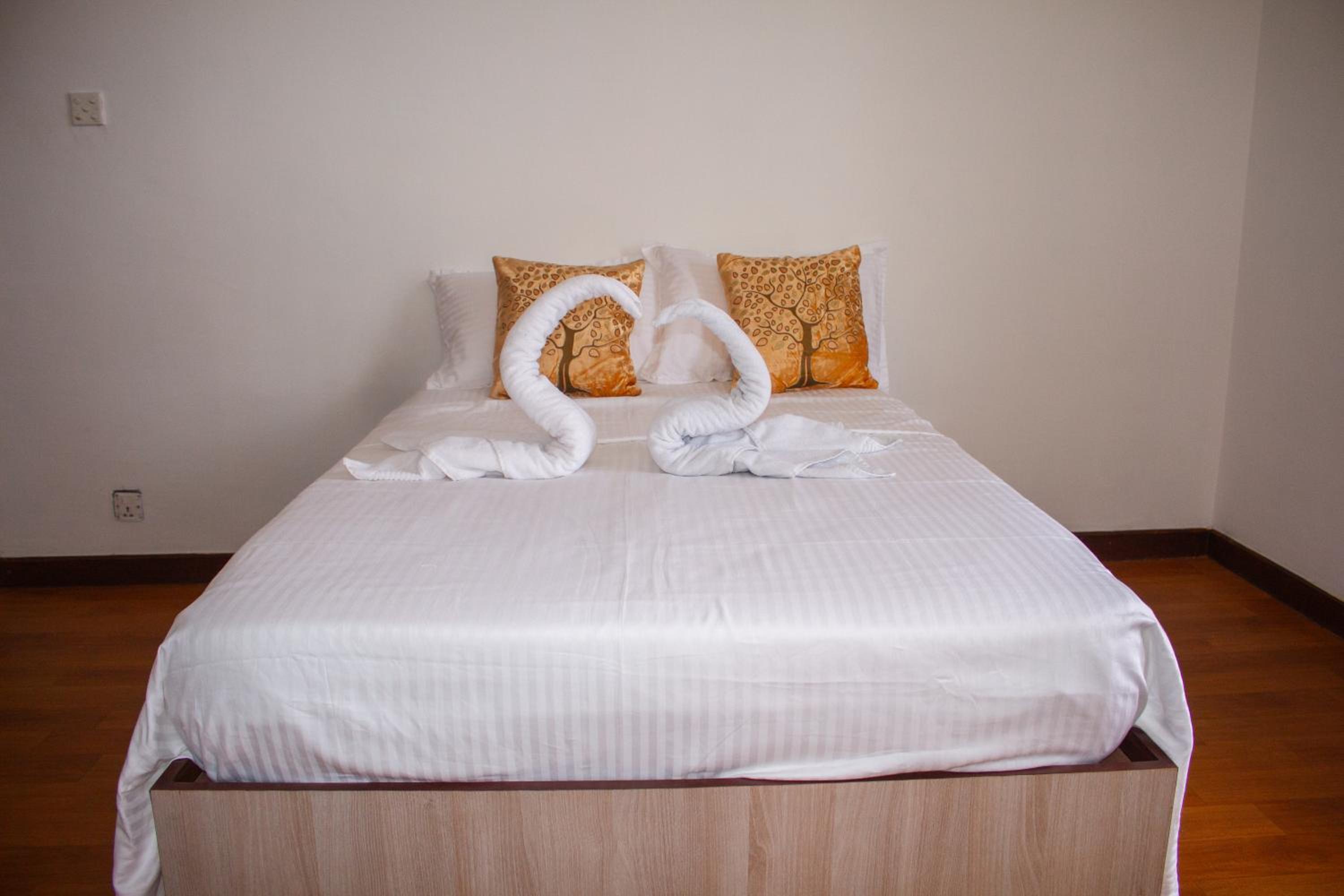 Standard Double Room With Shared Bathroom