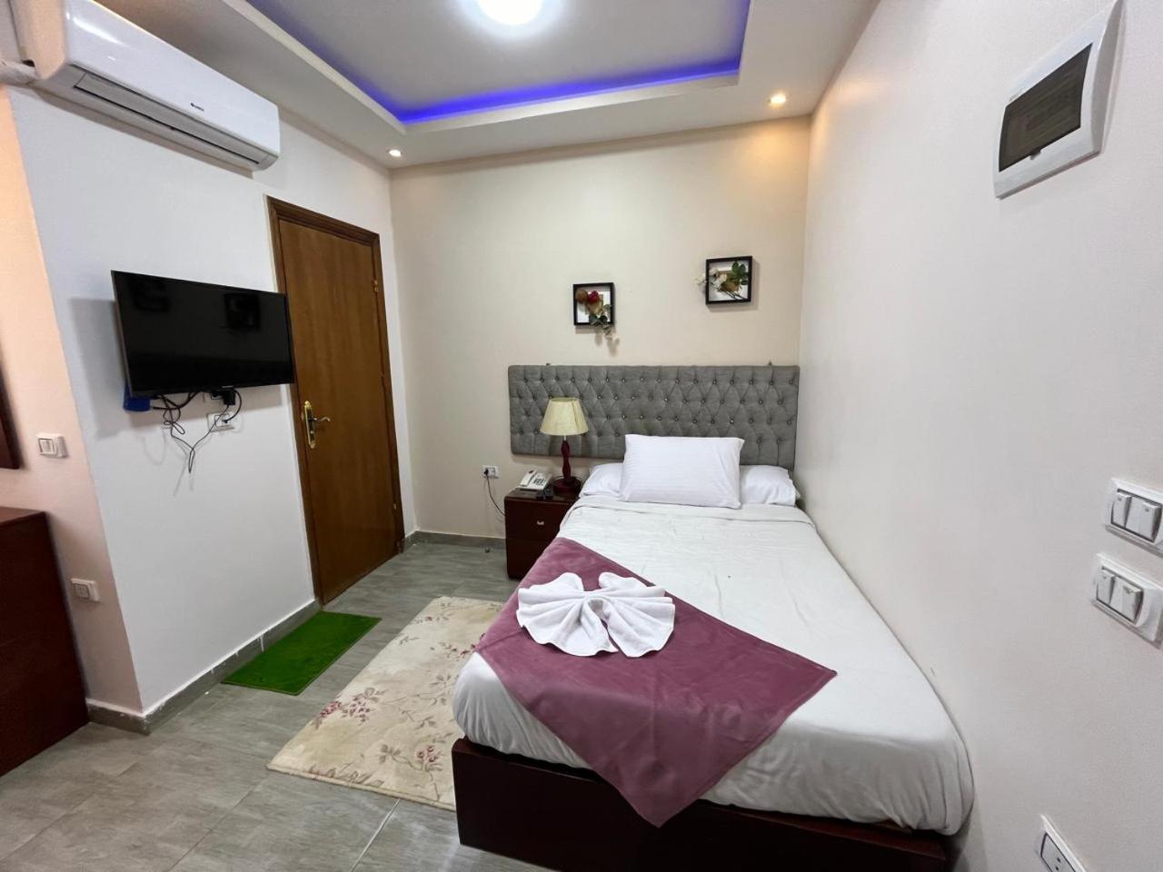 Single Room With Terrace