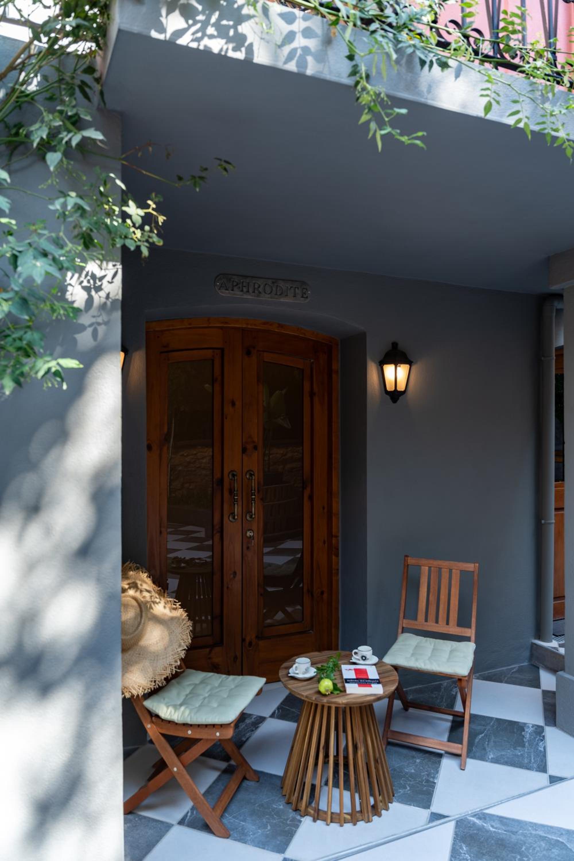 Villa with Private Pool - Photo 10