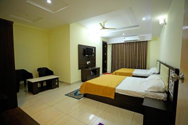 Deluxe Family Room