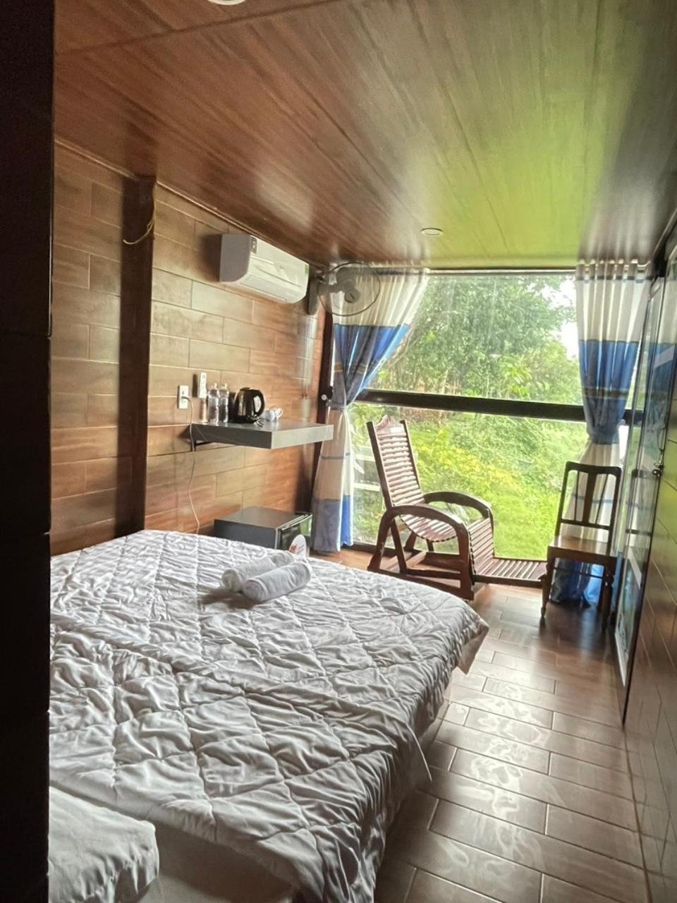 Deluxe Bungalow
