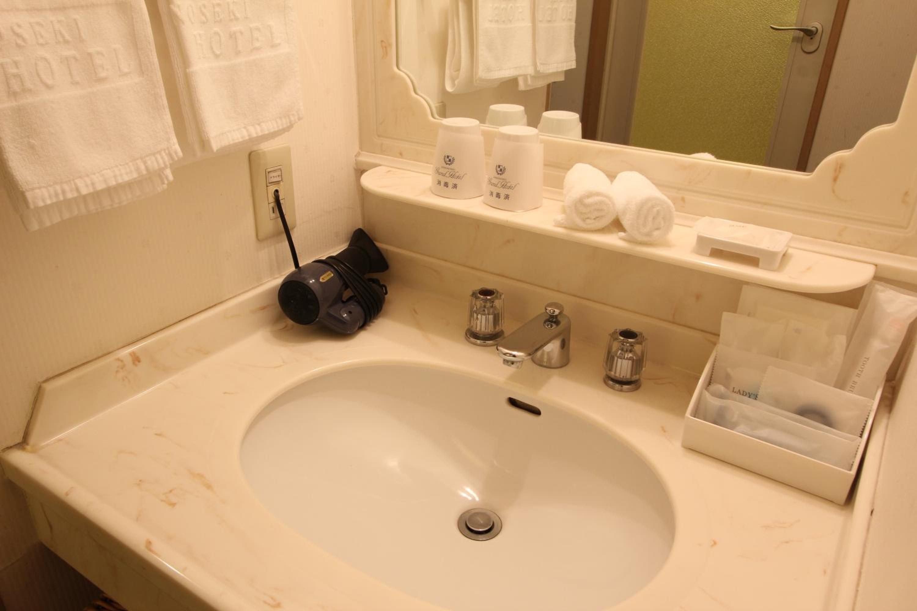 Twin Room with Sea View photo 3