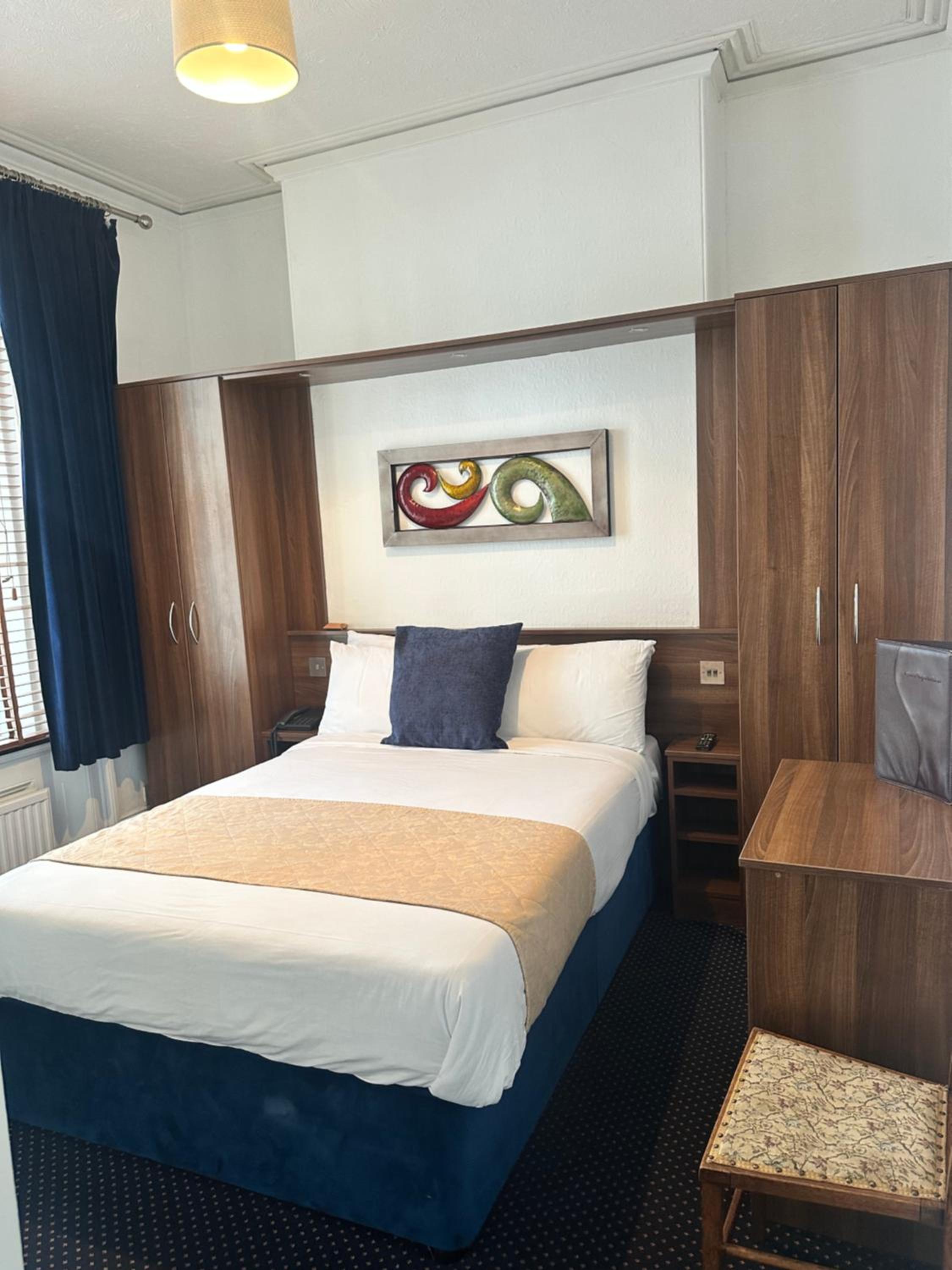 Double Room - Photo 3