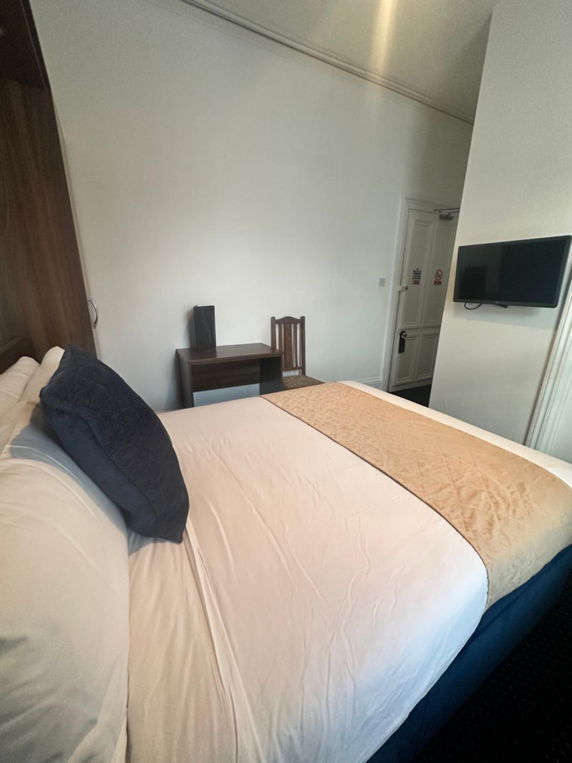 Double Room - Photo 1
