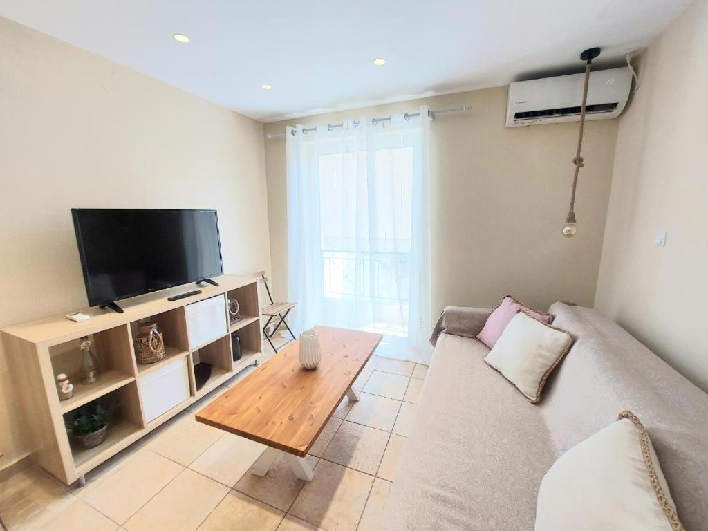 Maisonette photo 1