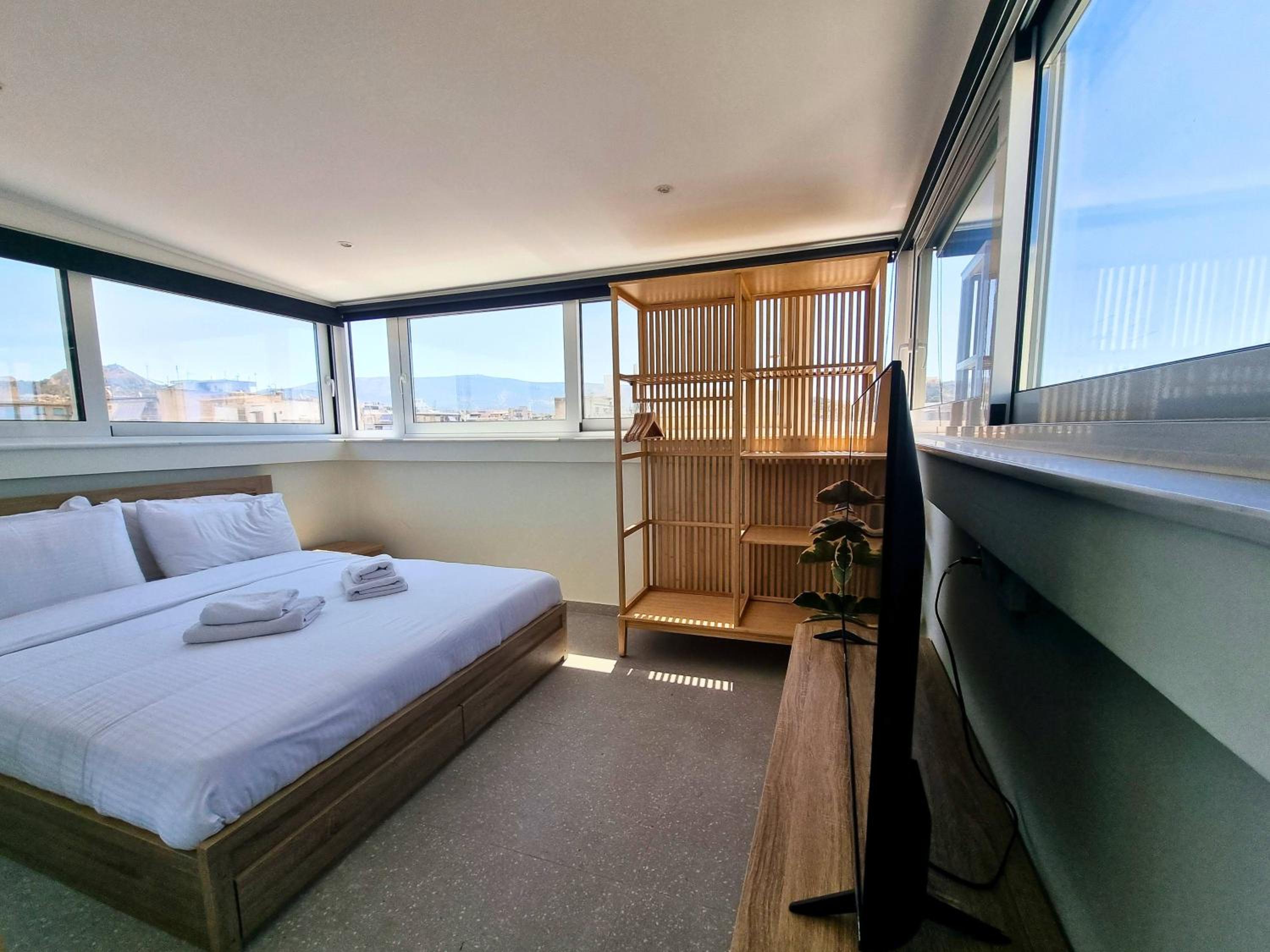 One-Bedroom Apartment with Acropolis View