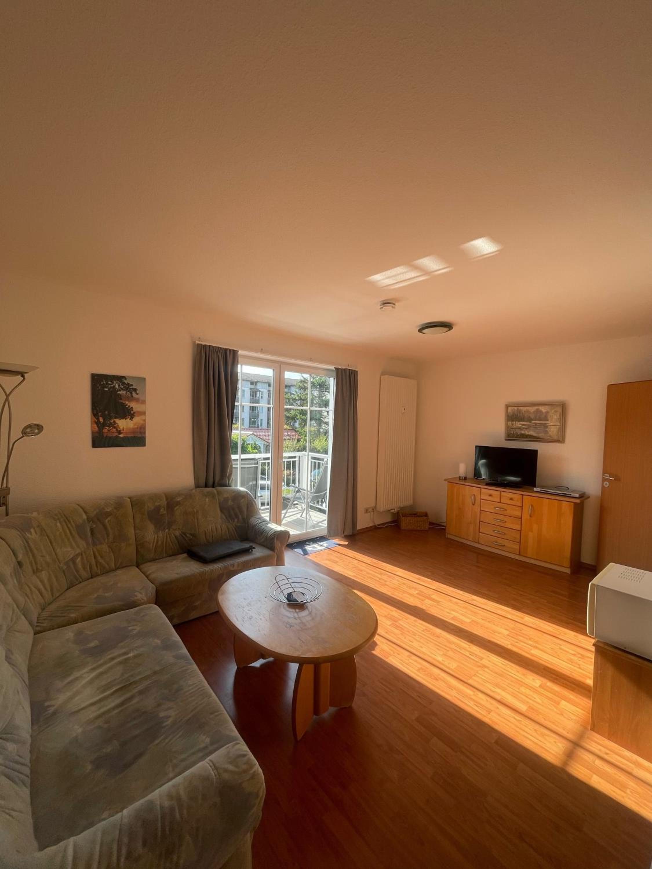 One-Bedroom Apartment with Balcony photo 1