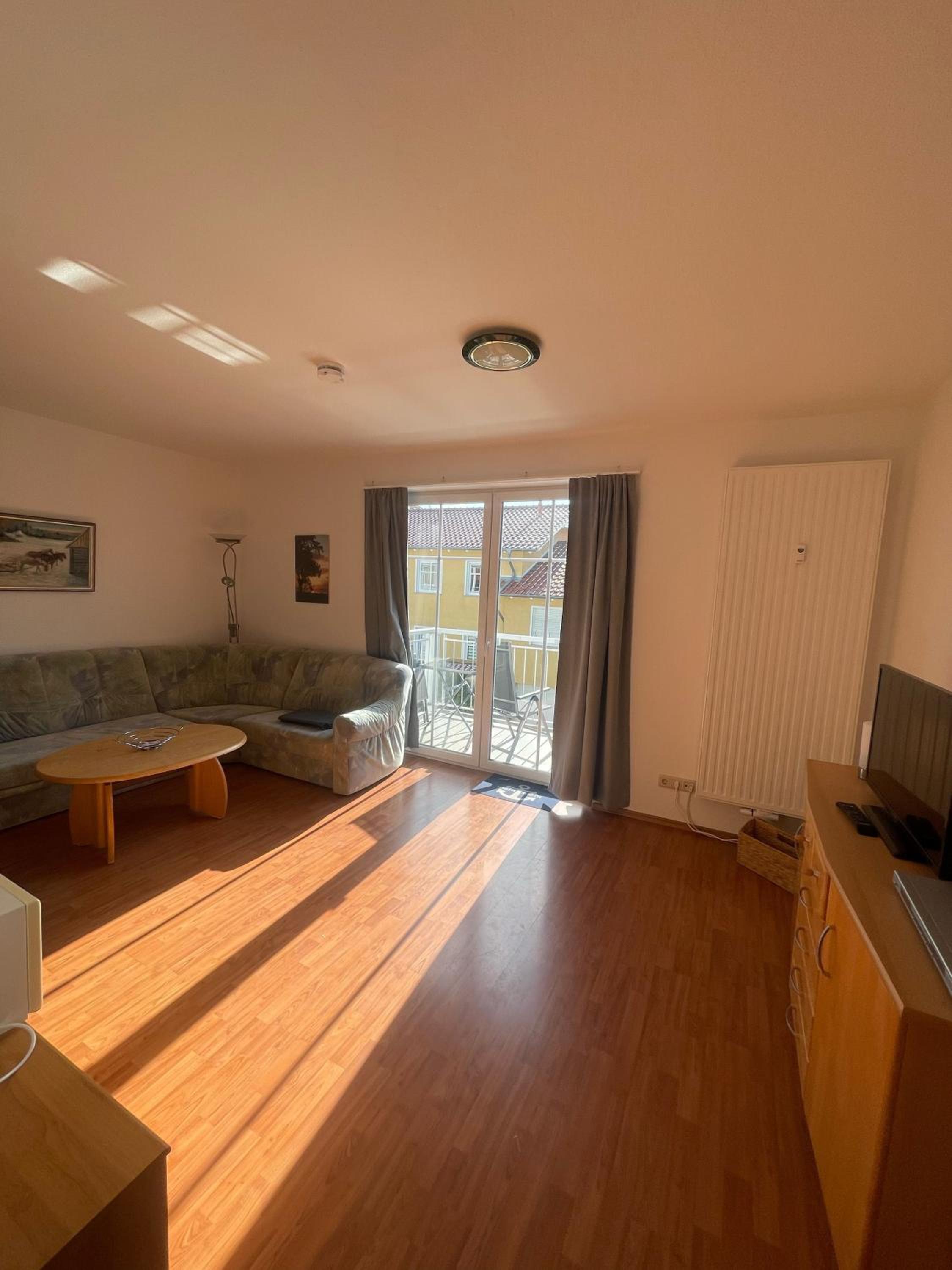 One-Bedroom Apartment with Balcony photo 2