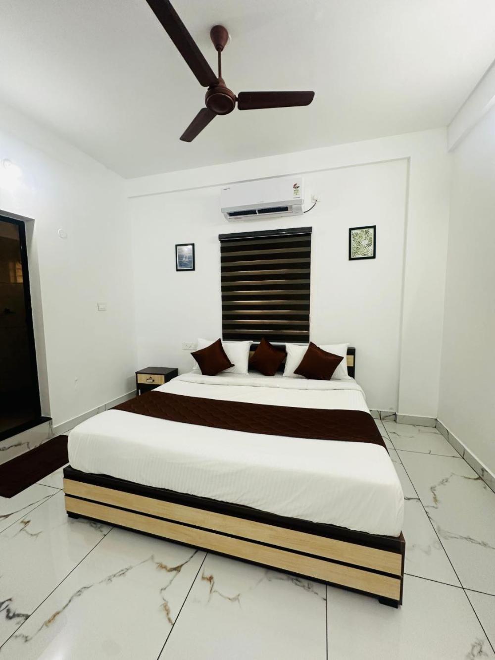 Standard Double Room - Photo 2