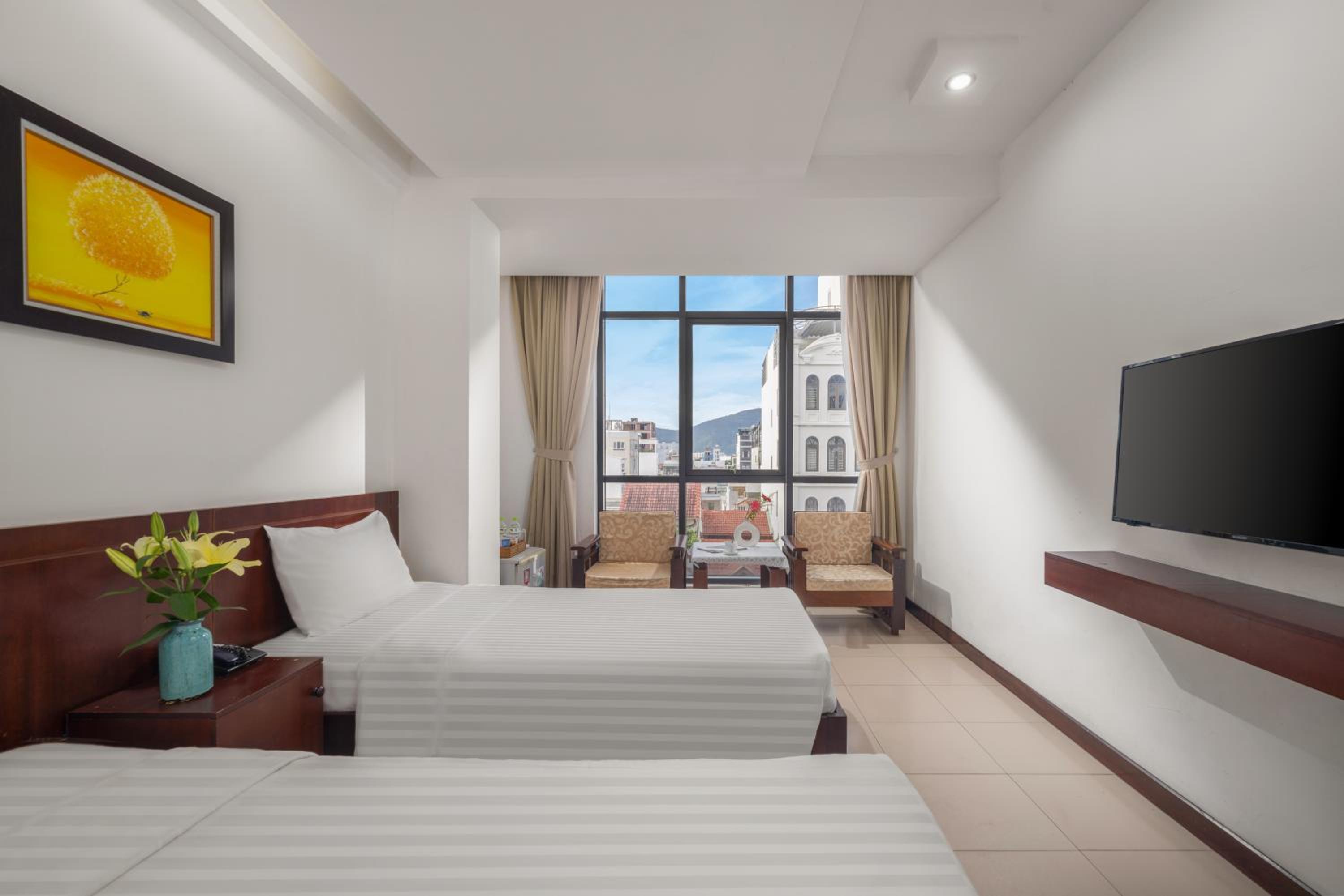 Triple Room with City View - Photo 2