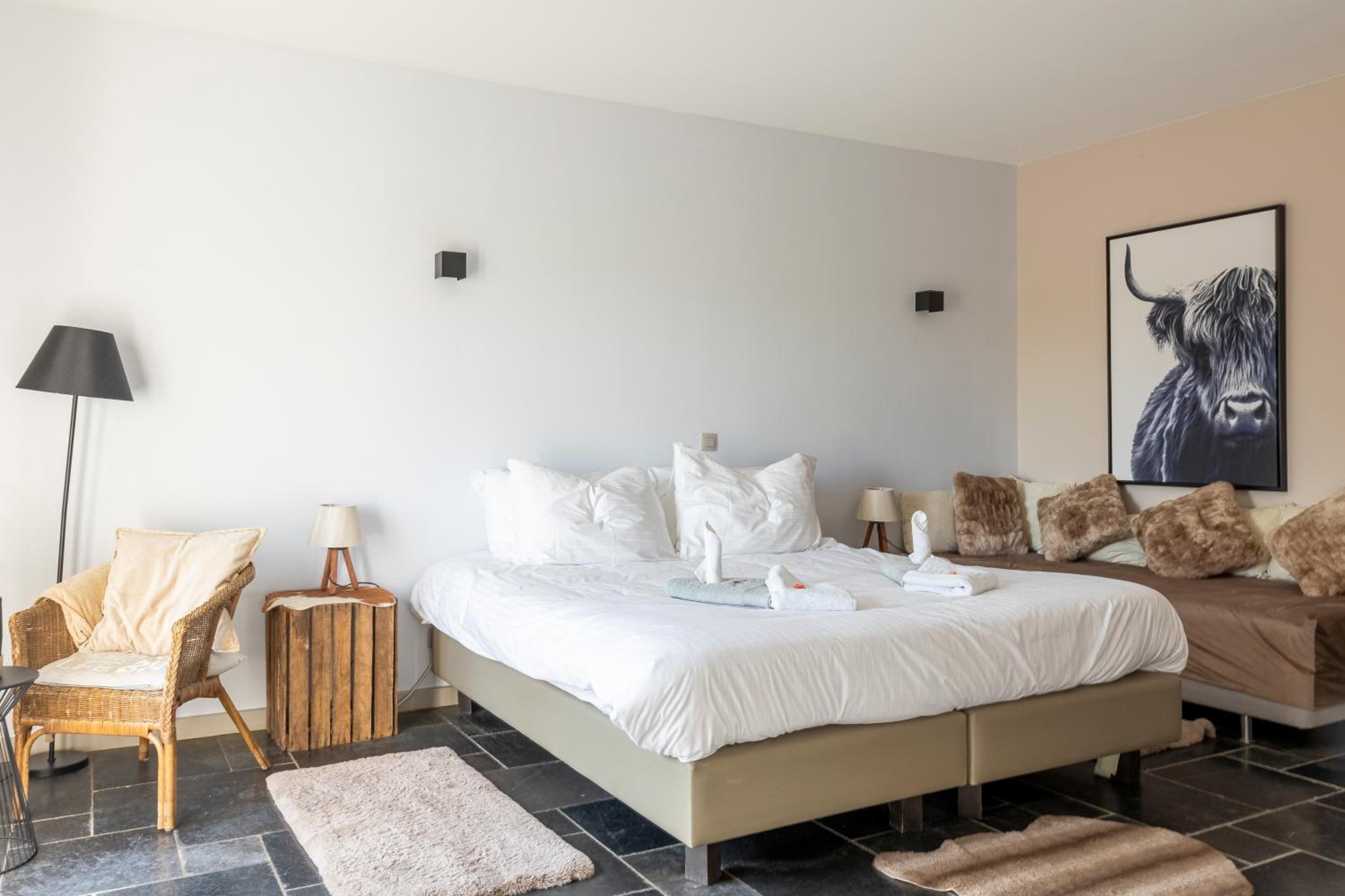 Double Room - Disability Access photo 3