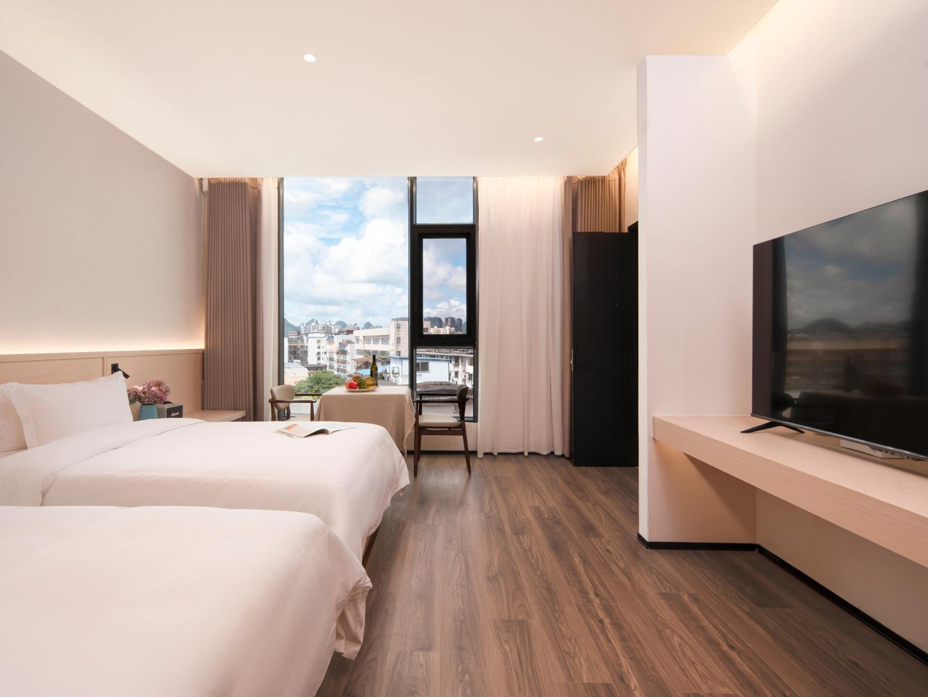 Twin Room with City View