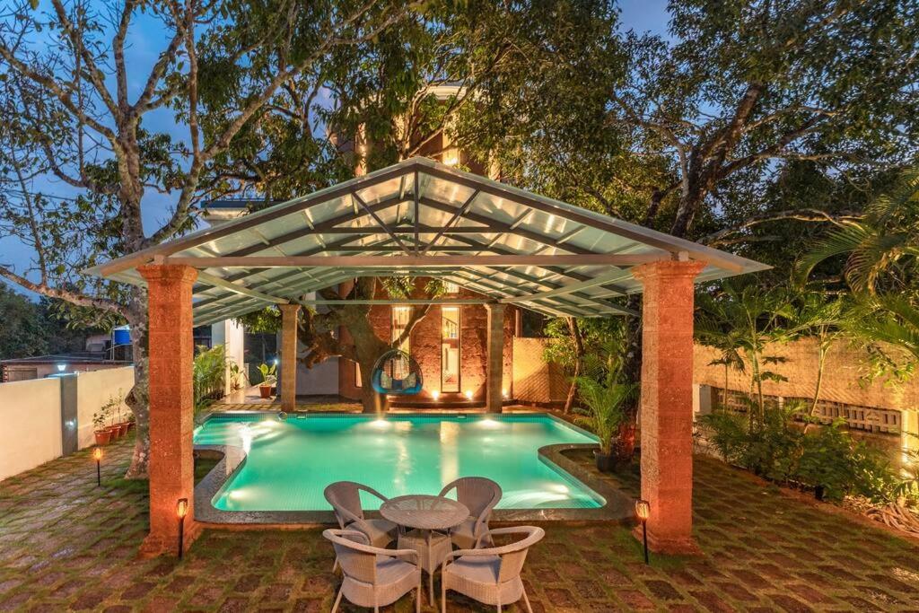Villa photo 3