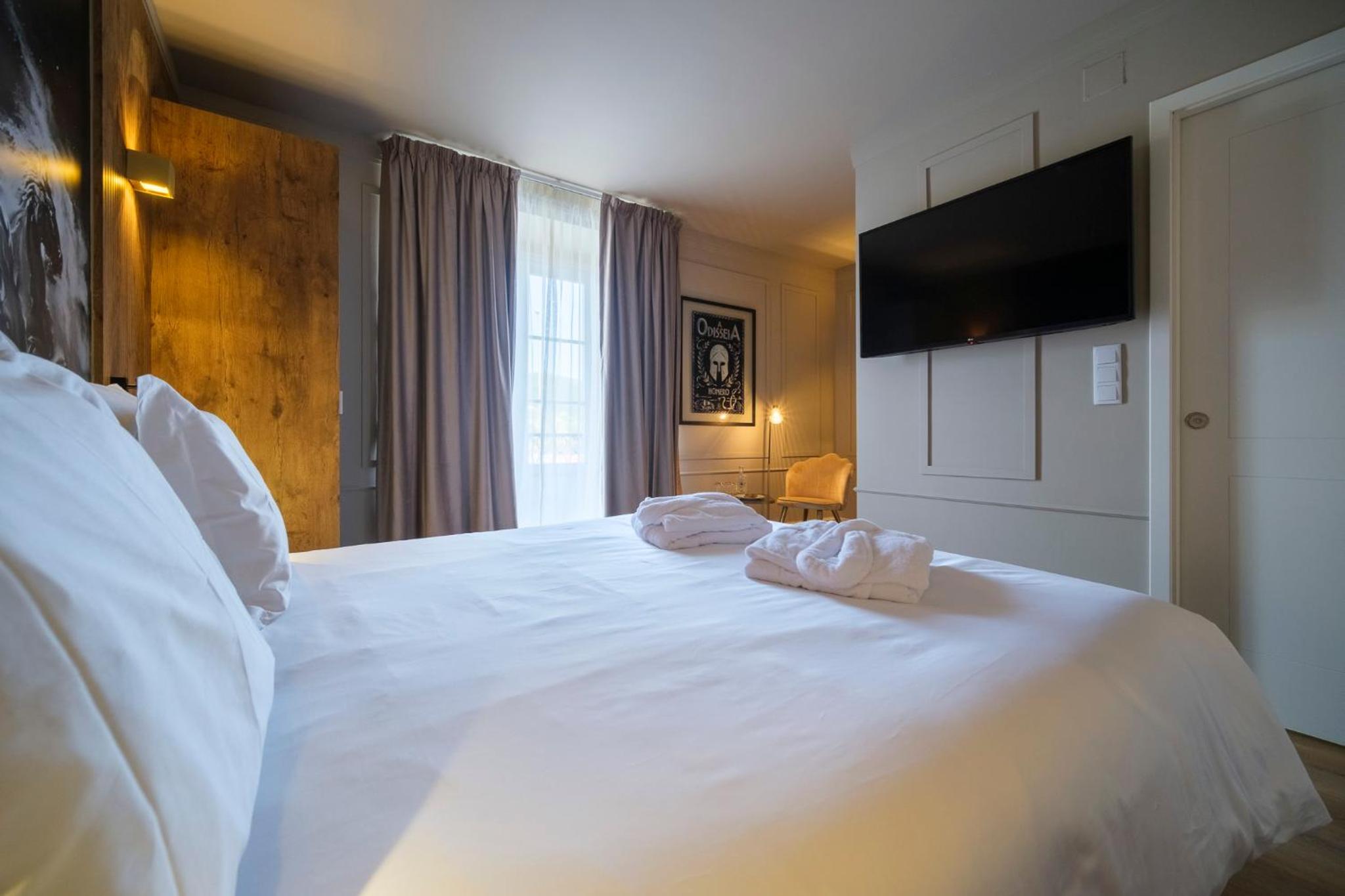 Deluxe Double Room - Photo 1