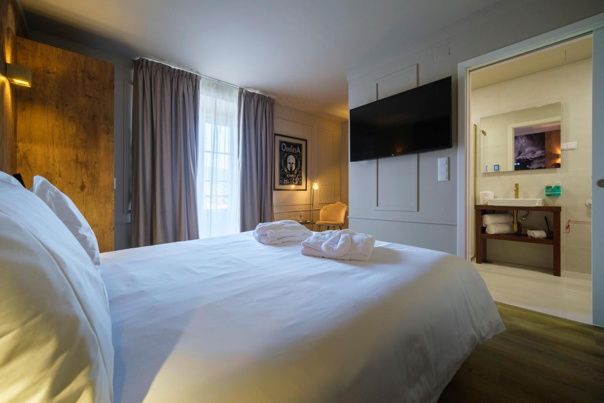 Deluxe Double Room - Photo 6