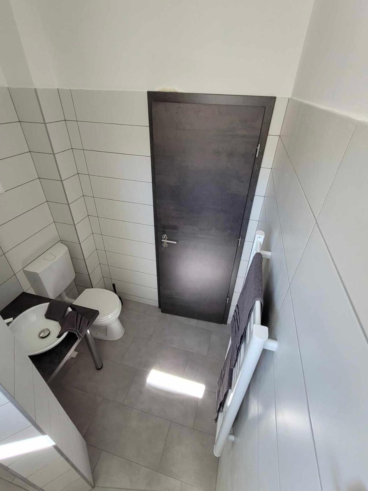 Standard Triple Room - Photo 6