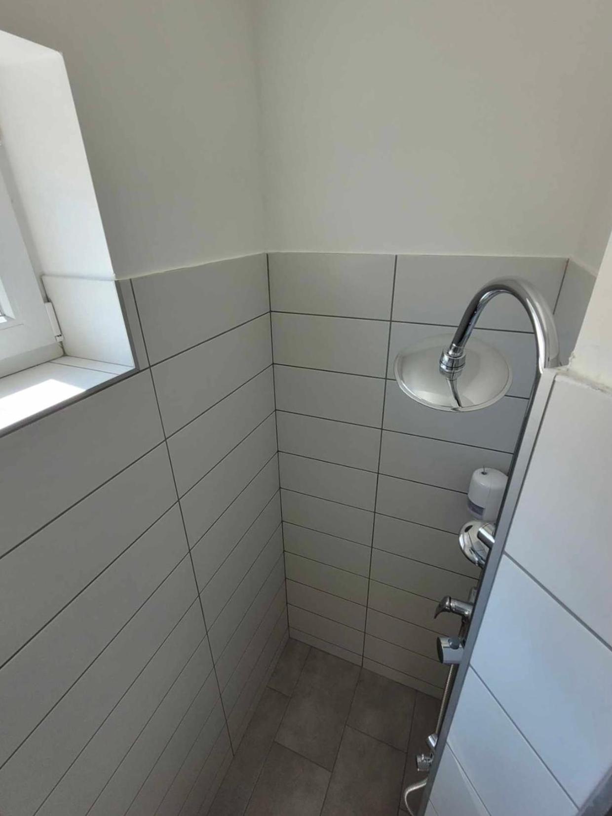Standard Triple Room - Photo 5