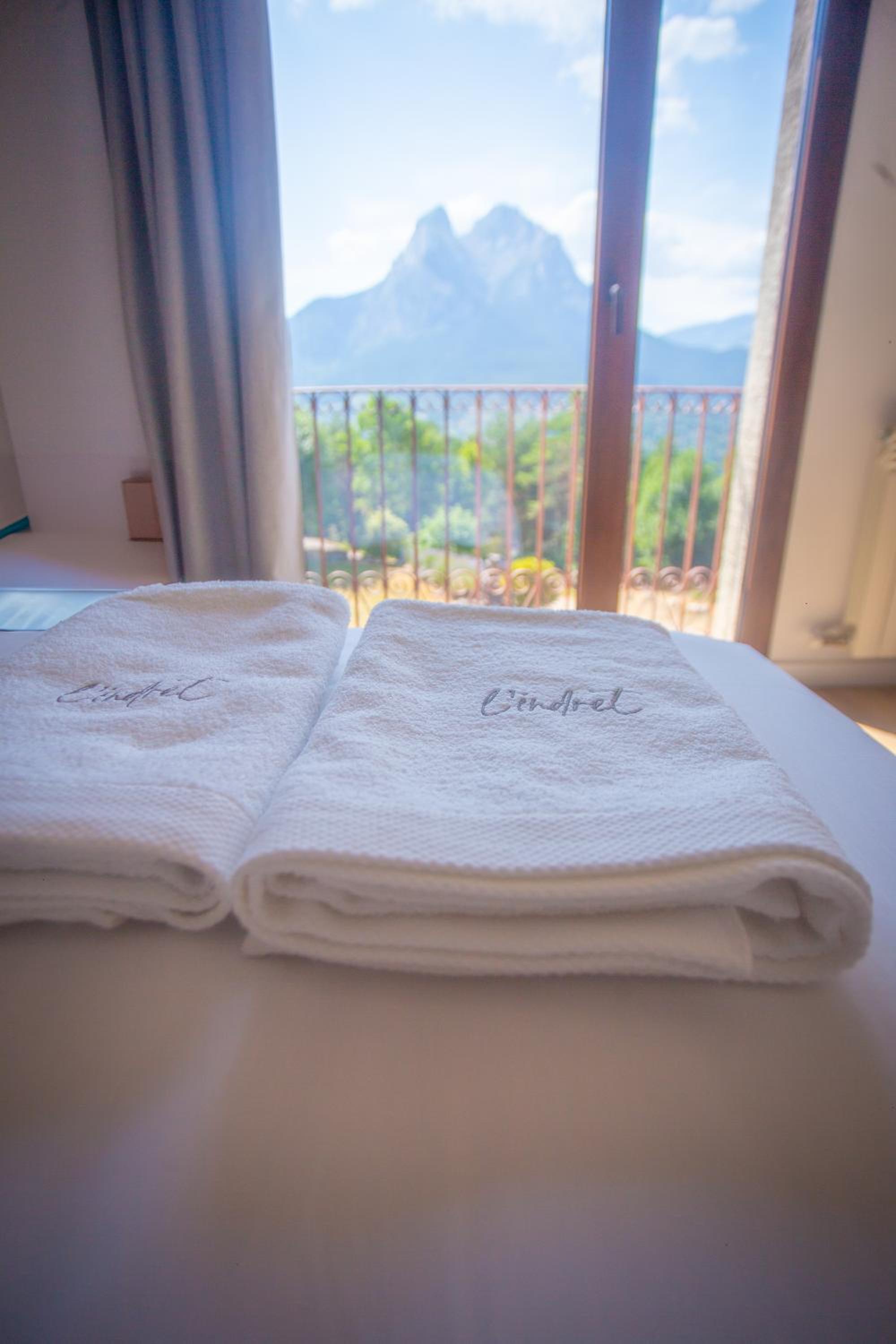 Double Room With Mountain View