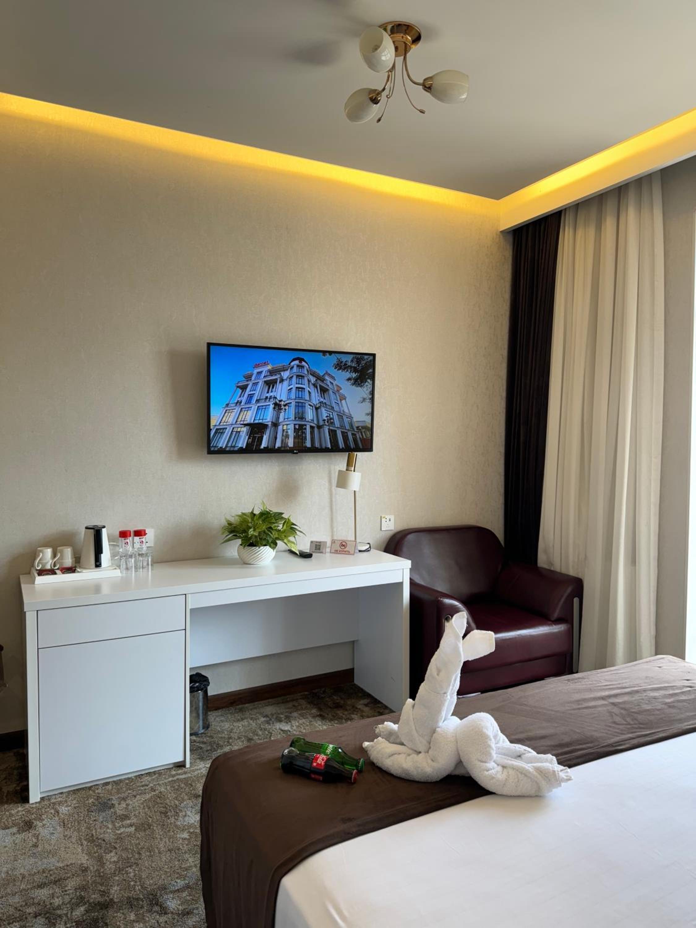 Standard Double Room - Photo 5