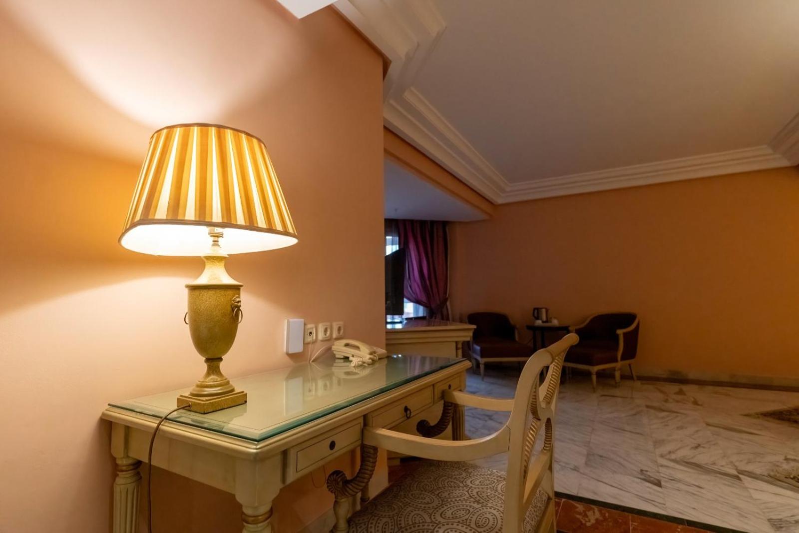 Executive Suite  - Photo 1