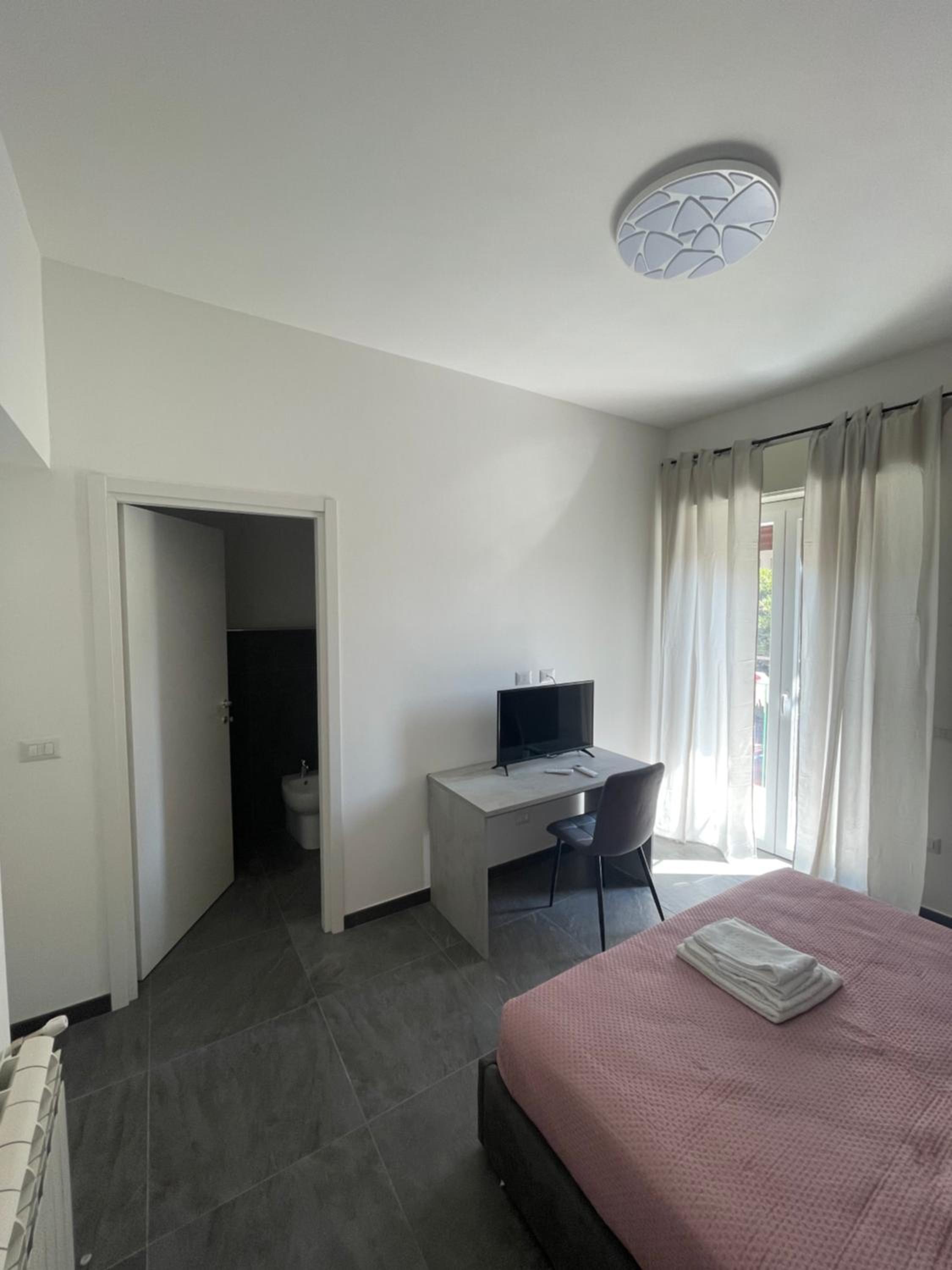 Deluxe King Room photo 3