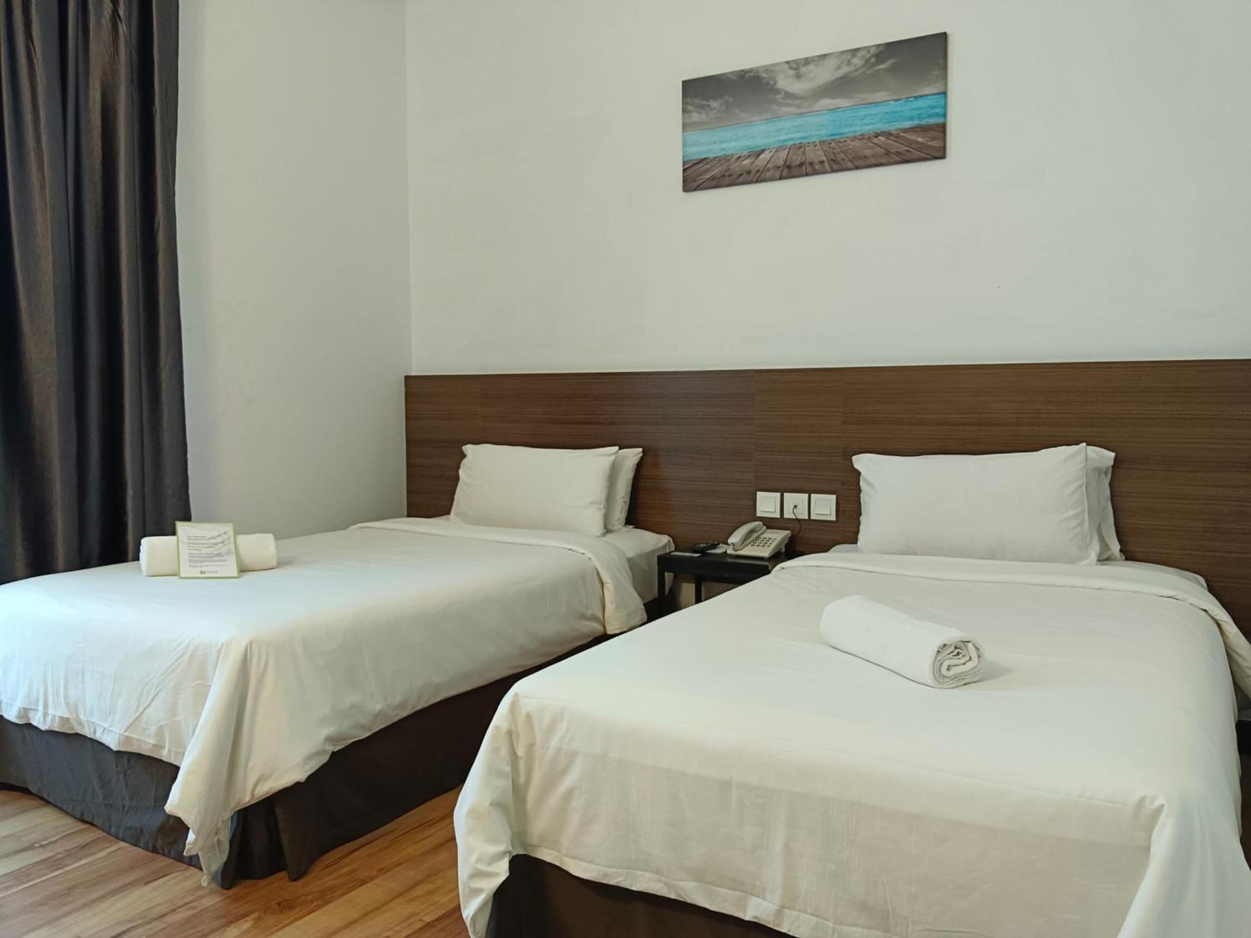 Standard Double or Twin Room photo 3
