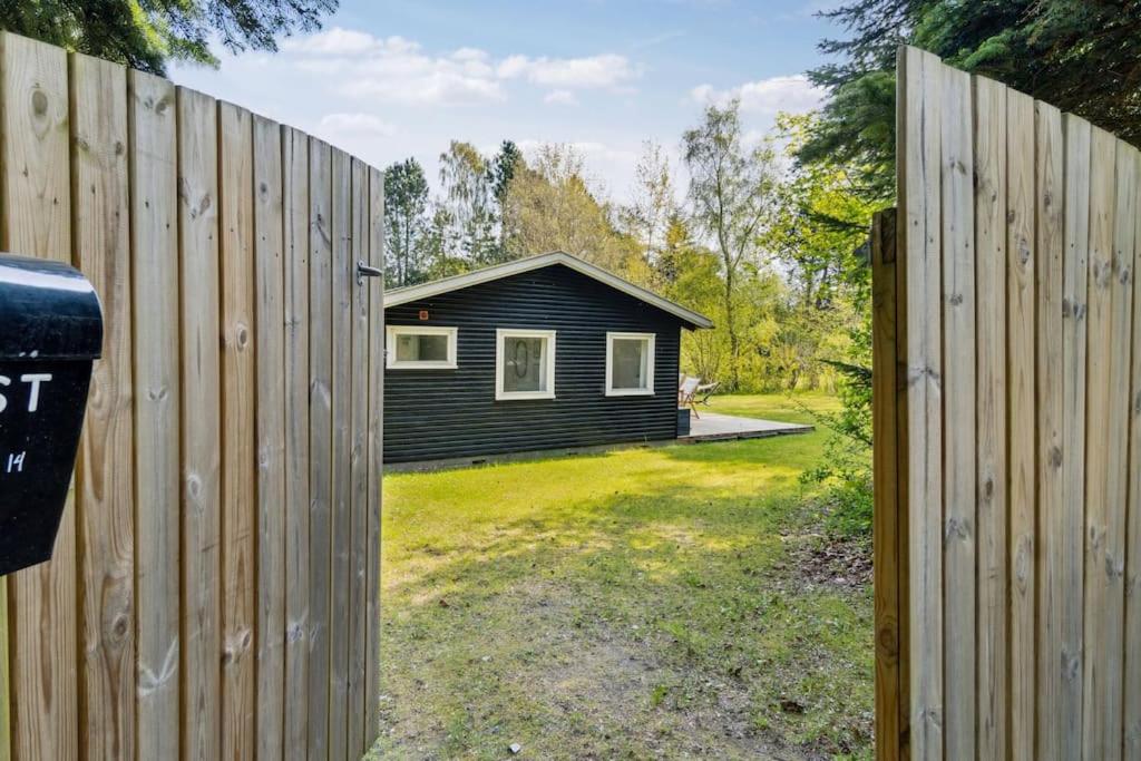 Three-Bedroom Vacation Home  photo 2