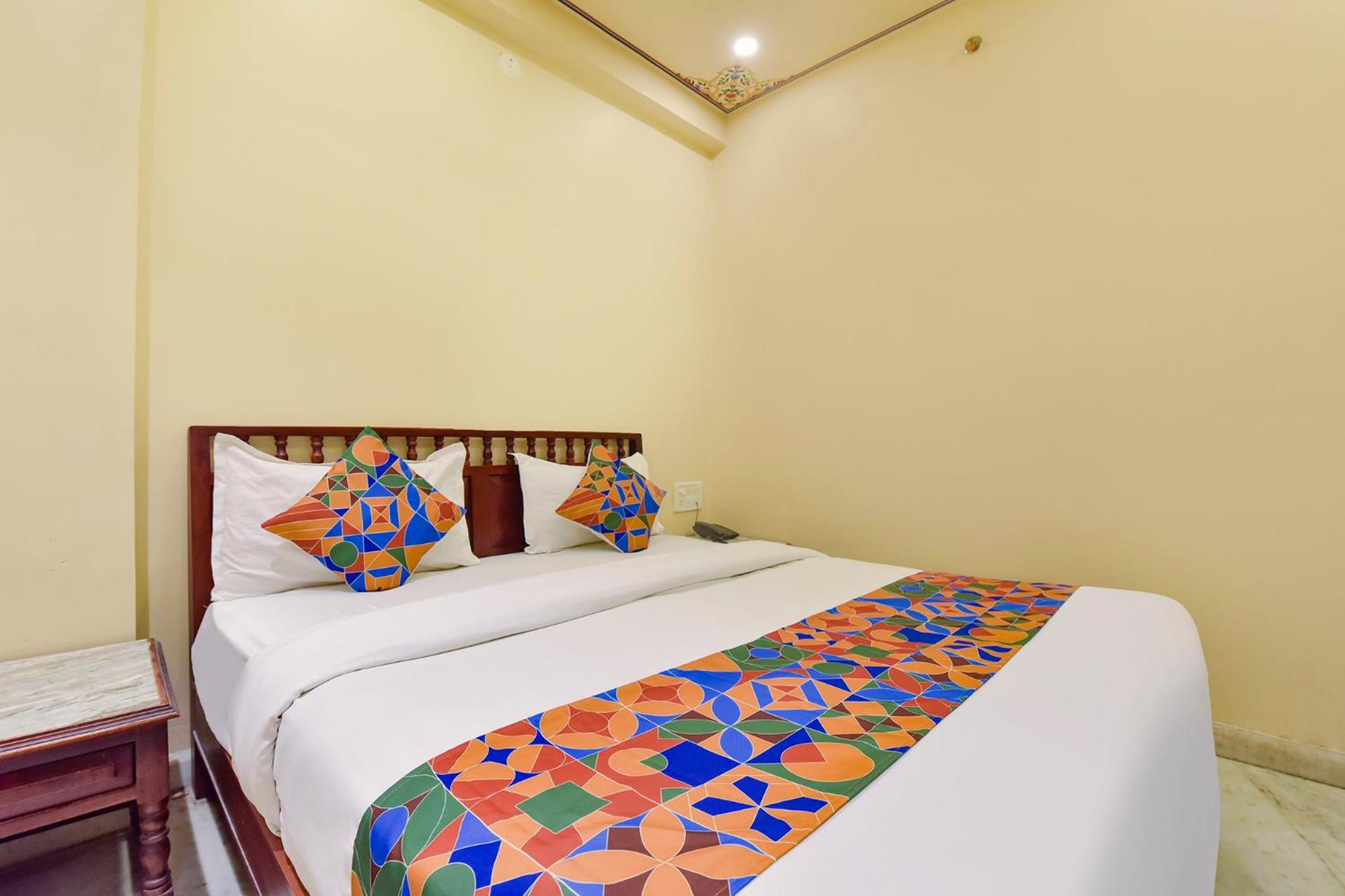 Deluxe Room - Photo 1